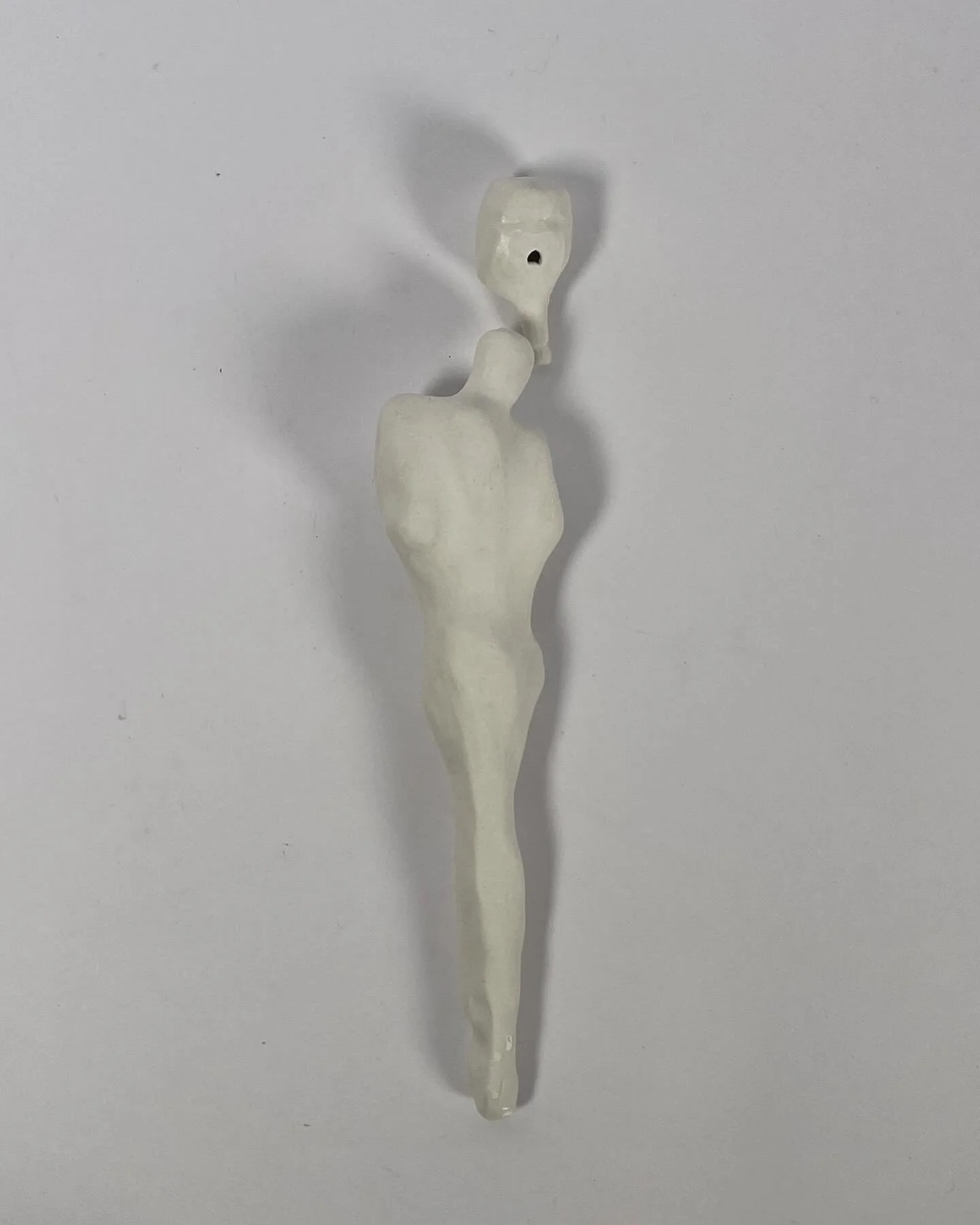 Yawn 

porcelain, glaze