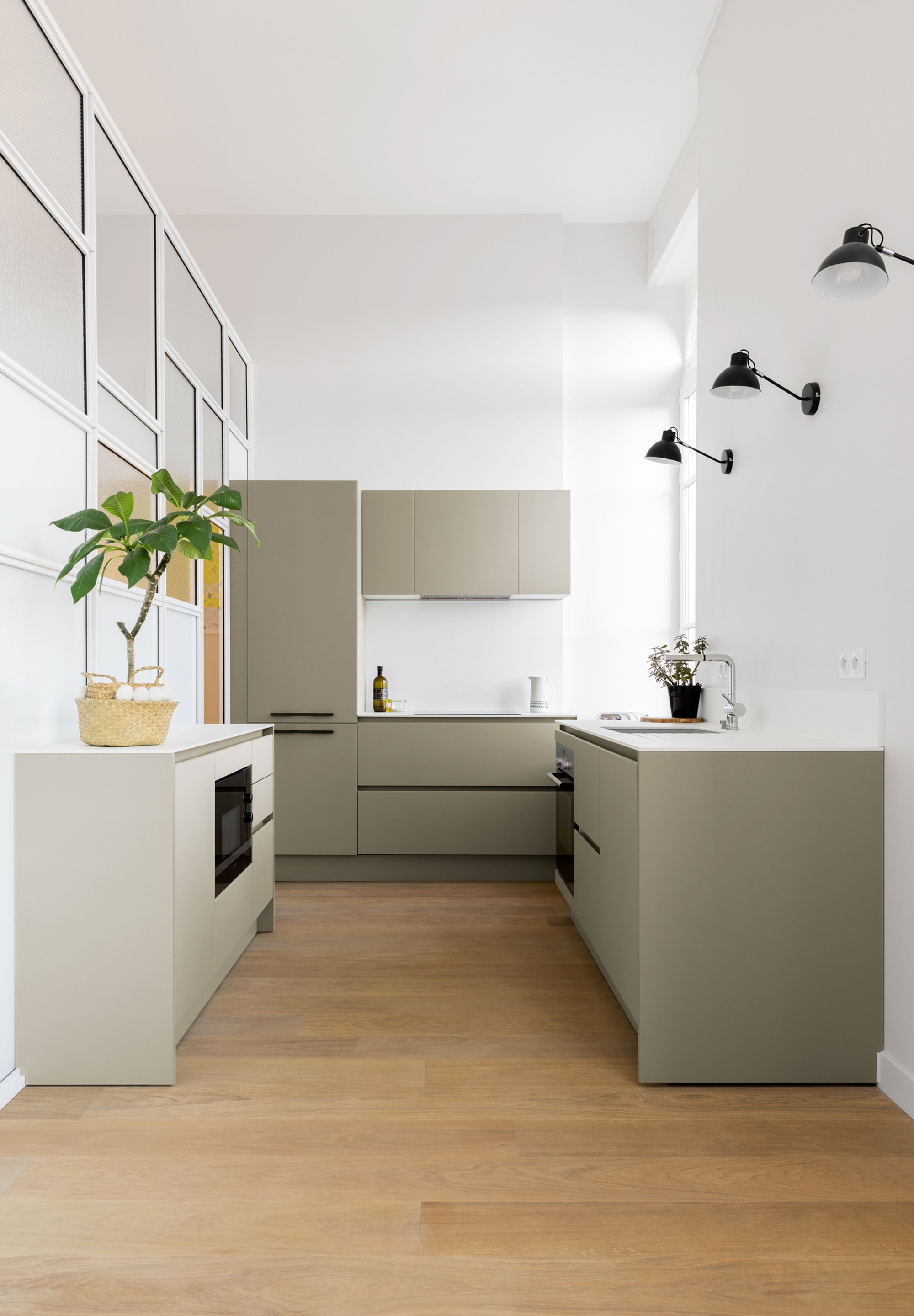 architecte d'intérieur appartement lyon, architecte d'intérieur luxe lyon, architecte d'intérieur lyon 6, meilleur architecte d'intérieur lyon, renovation appartement lyon, cuisine verte, duplex, appartement avec mezzanine, paroi vitrée, verrière