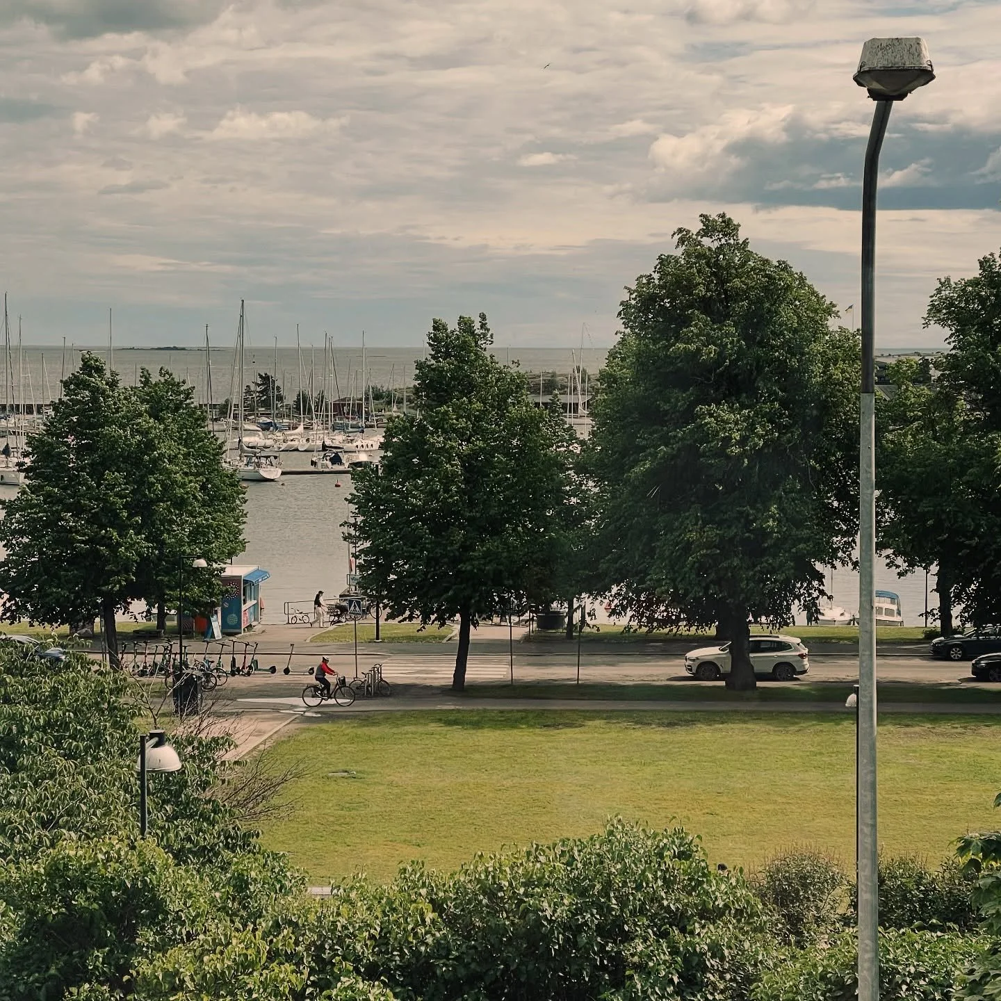 Ekman palvelee kaikissa remontteihin liittyviss&auml; asioissa koko kes&auml;n. Huomioittehan kuitenkin, ett&auml; loma-ajoista johtuen tarjouksissa ja ty&ouml;maiden k&auml;ynnist&auml;misiss&auml; on viivett&auml;. My&ouml;s tavaratoimittajien loma