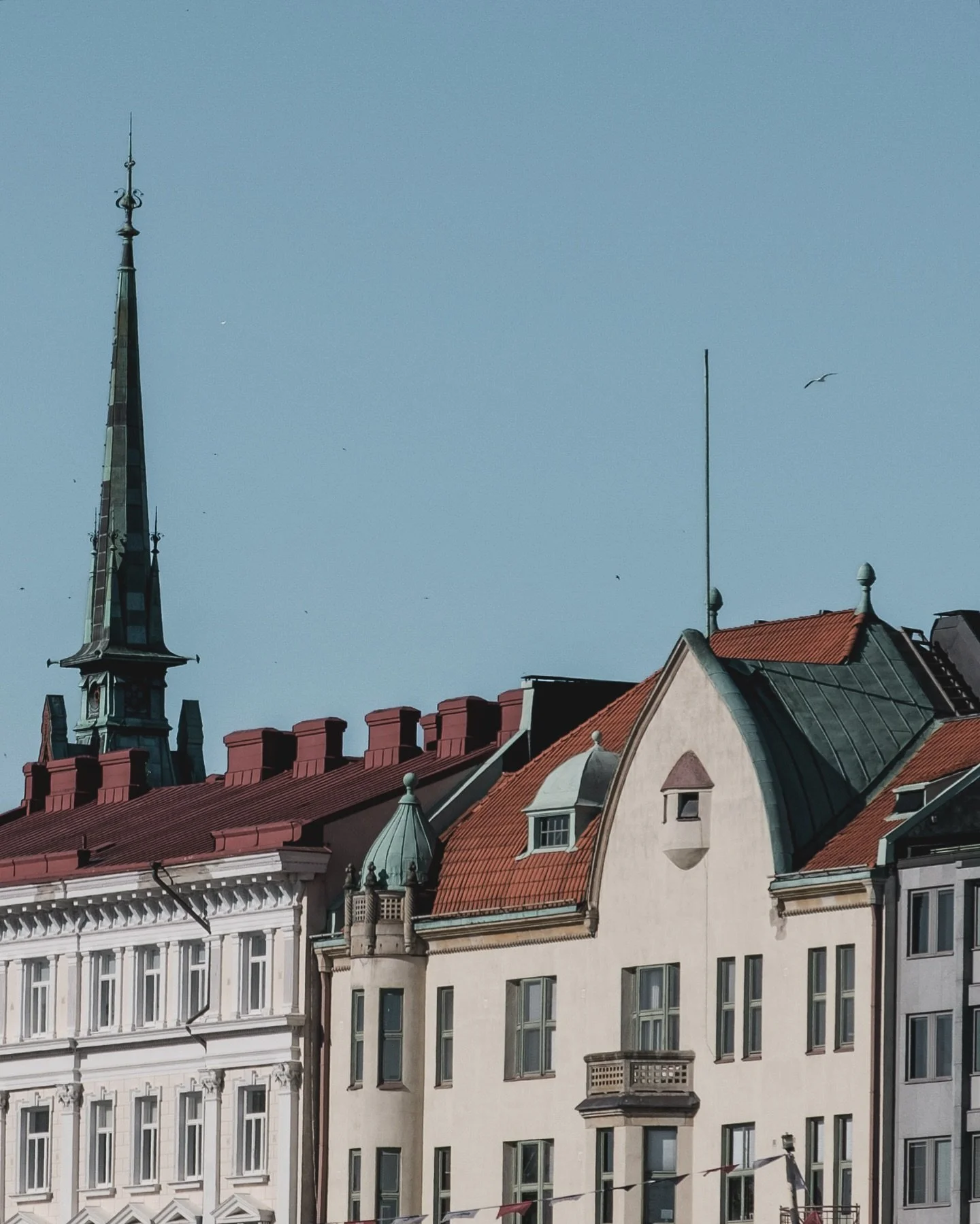 Remontti valmis, mit&auml;s sitten? 
Ekman tarjoaa Helsingin keskusta-alueella Oma Ty&ouml;njohtaja- palvelun my&ouml;s remontin j&auml;lkeen. 
Sopimusasiakkaidemme oma ty&ouml;njohtaja kiert&auml;&auml; kohteesi vaikka paristi vuoteen, saat ehdotuks