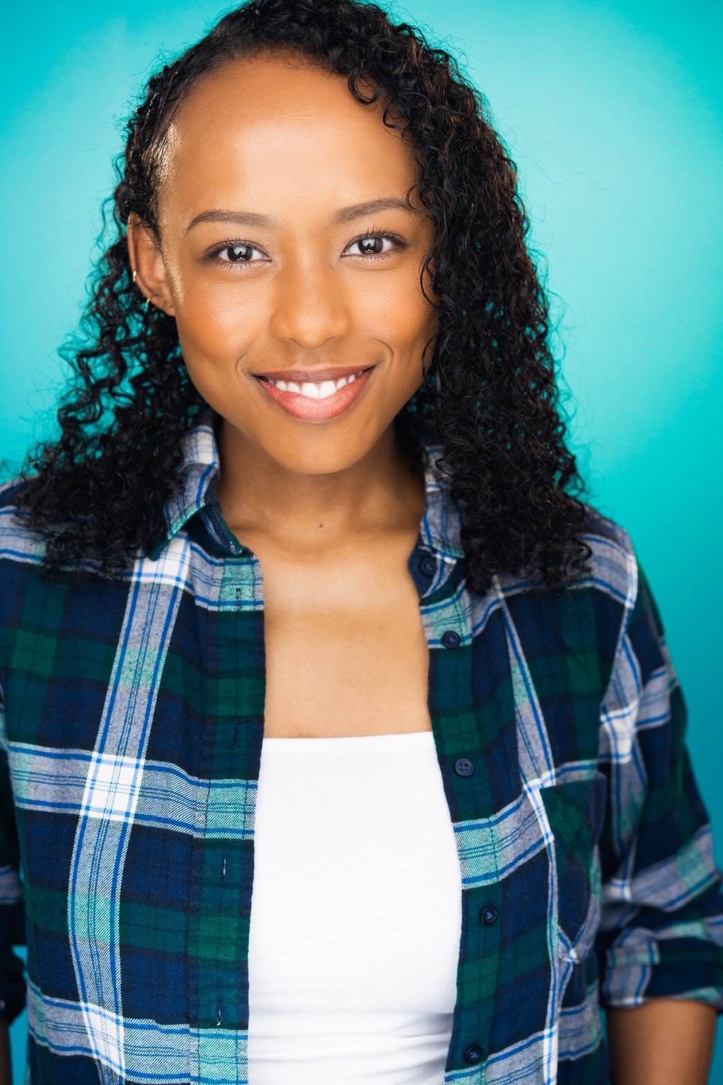 LINE_ALBUM_hana-headshots_250719_5.jpg