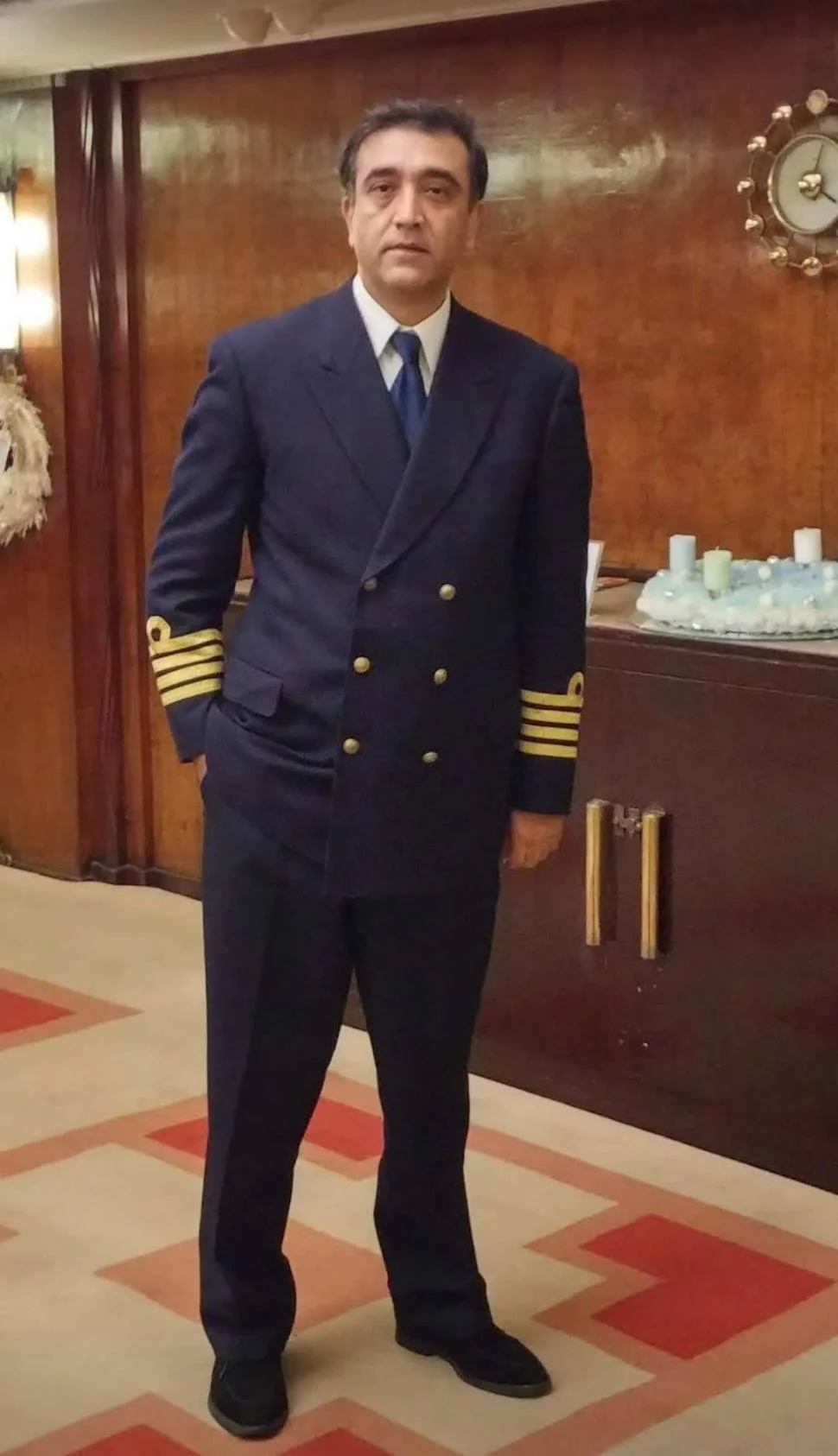 Ali_Azari_02.jpg