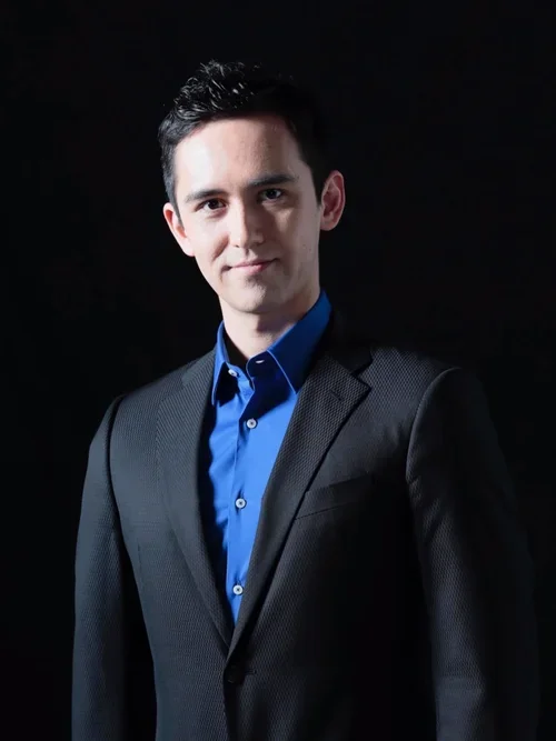 Maxwell_Powers_05.webp