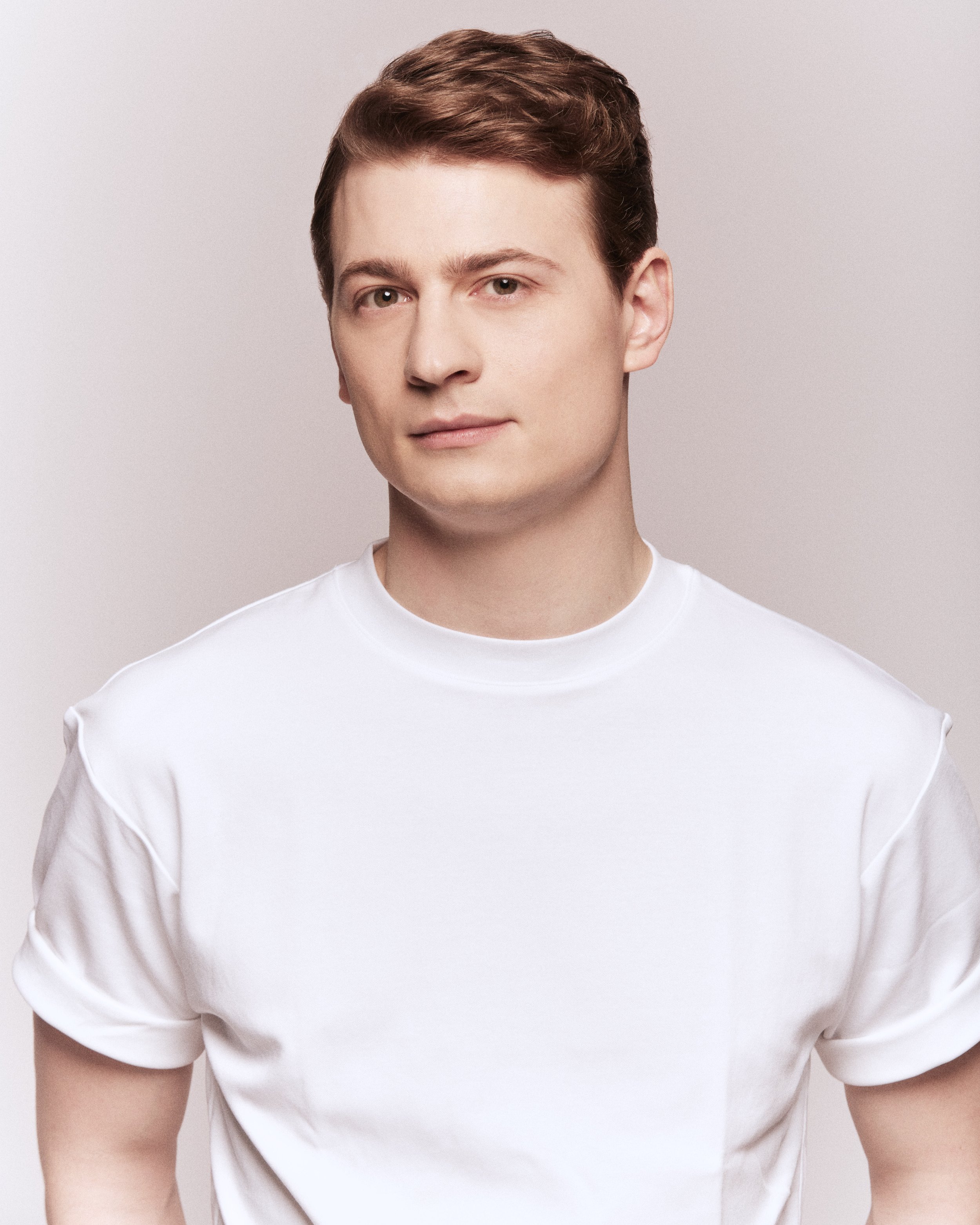 Joey_Bertschler_05.jpg