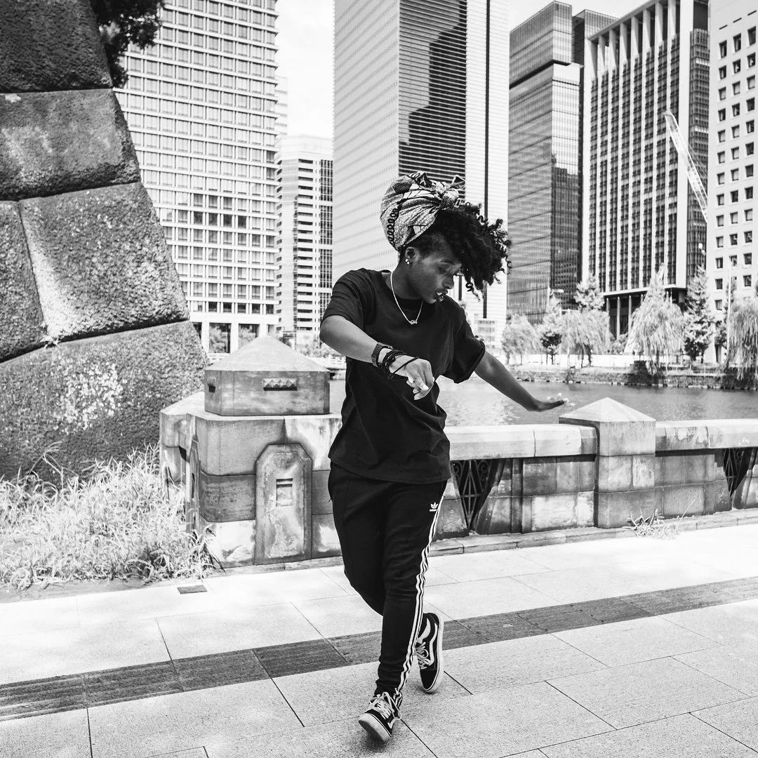 Yinka_Oshitelu_05.jpg