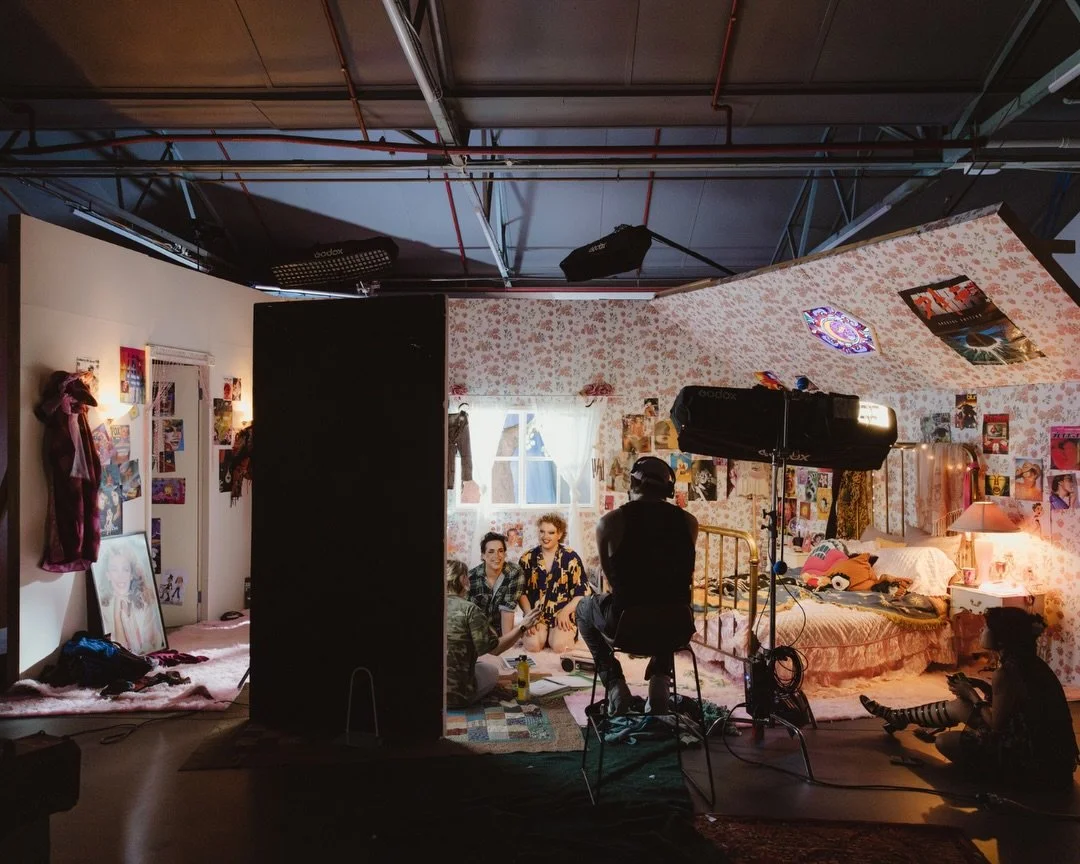 A lil look behind the scenes of THE WITCHY GIRLS vs LOVE, shot on location at the gorgeous @brunswick_picturehouse 🫶

Stream the episode now via the link in our bio or youtube.com/@ ComedyRepublicTV

📸 @nicolesquelch / @eloisebeath