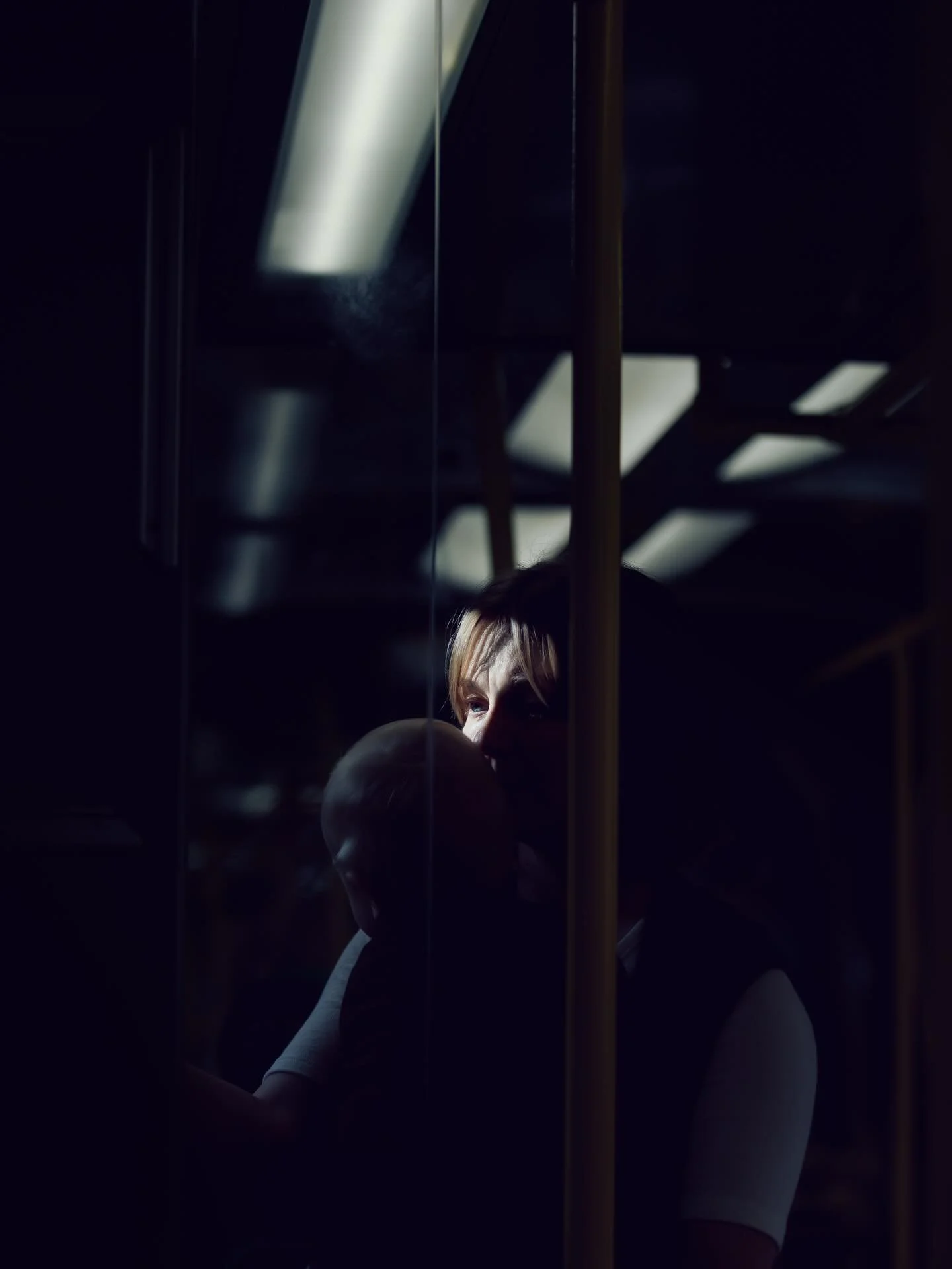 Mitt barn &auml;r ett av tretton sp&aring;r i mitt st&ouml;rsta verk n&aring;gonsin, &Ouml;MMA MODER. Album - bok - konsert. Jag har f&ouml;rs&ouml;kt skriva fram det navelsk&aring;deri den intellektuella barnl&ouml;sa kvinnan rynkar p&aring; n&auml;