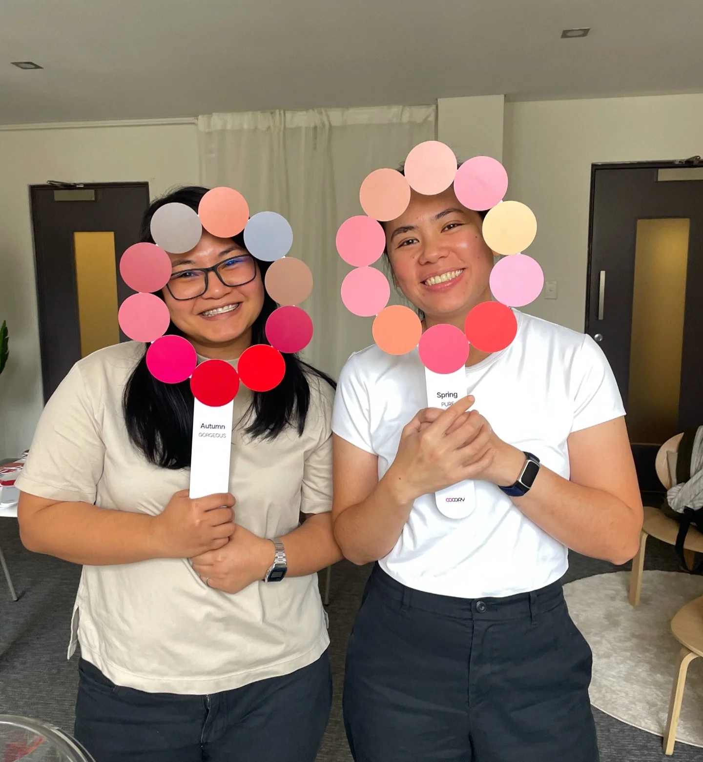 This is your sign to ask your friend on a colour analysis date! 🎨

Thank you to these beautiful girls for stopping by today - one Autumn and one Spring girly 🍁💐

#personalcolouranalysis #personalcolouranalysissydney #sydneylifestyle #sydneylife #c