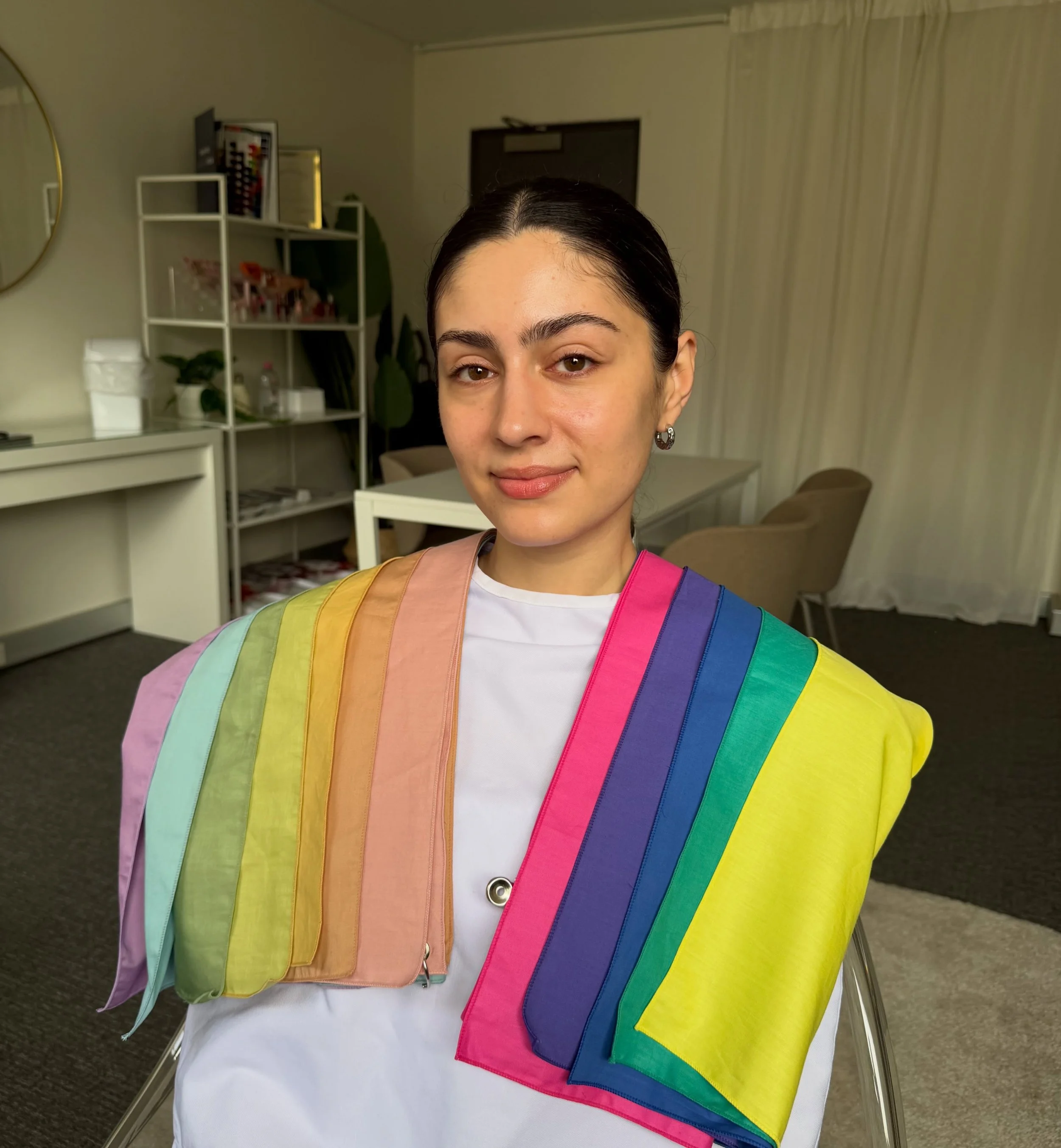 Such a pleasure having this Bright Winter beauty ❄️✨ such a fun palette! The vivid cool tones complement her complexion so much more vs muted Autumn tones. 

Working on catching up on socials one day at a time 🥲 

#personalcolouranalysissydney #crow