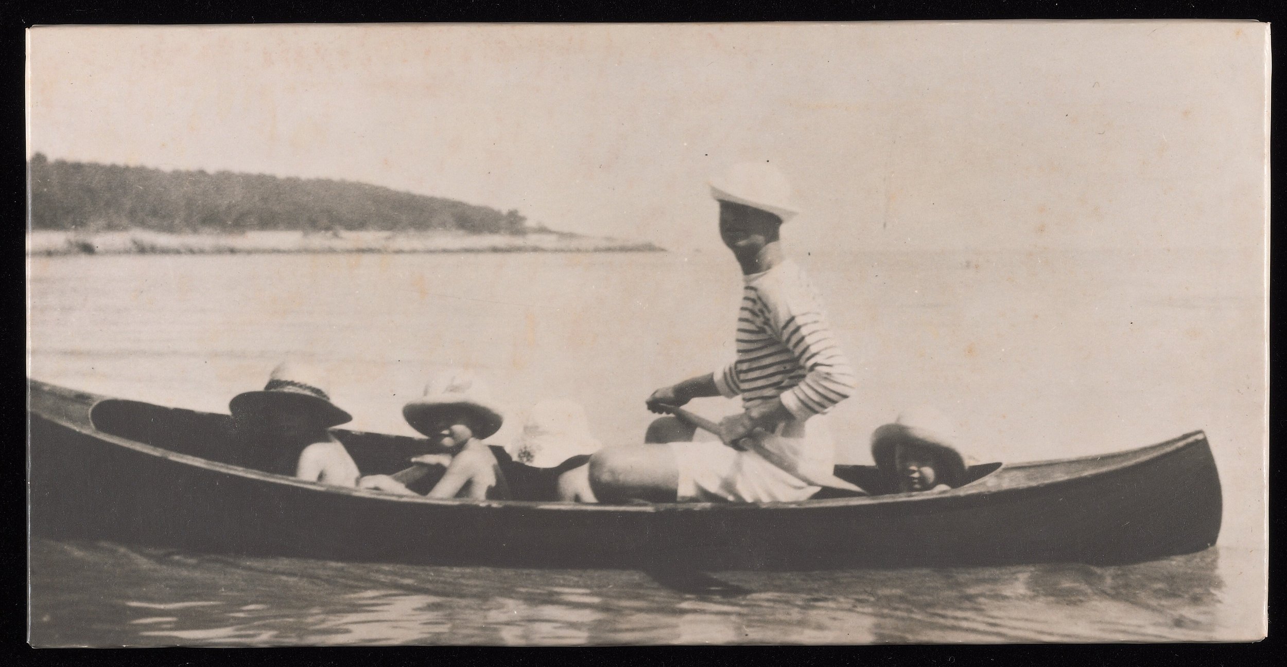 Gerald & Children Garoupe.JPG