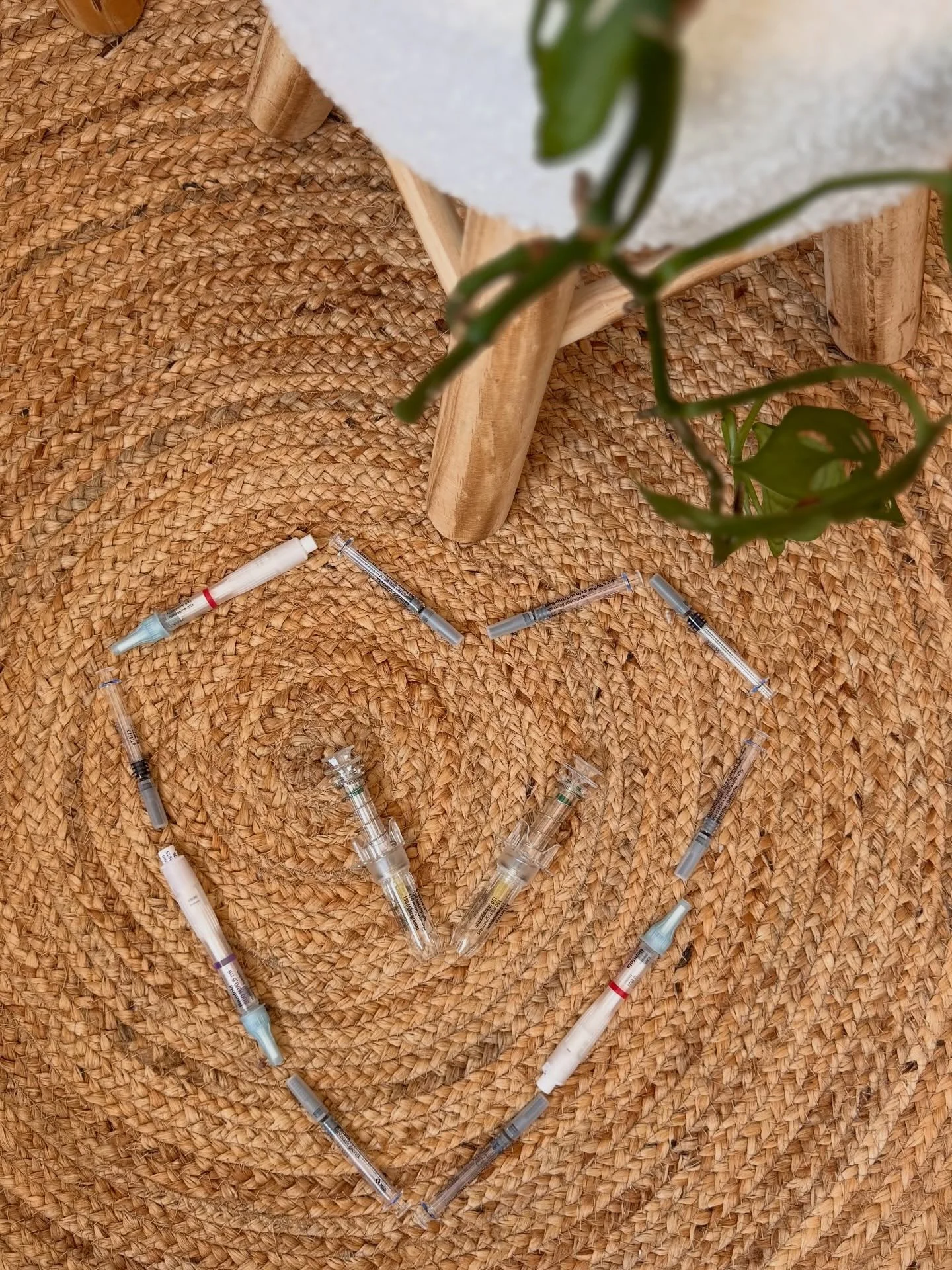 Vier jaar geleden kregen we nieuws te horen dat we liever nooit hadden gehoord&hellip;
Vanaf dat moment werden we zonder keuze in een wereld gegooid waar niemand op voorbereid is.
Een wereld van hopen, wachten, onderzoeken, vallen en weer opstaan.

M