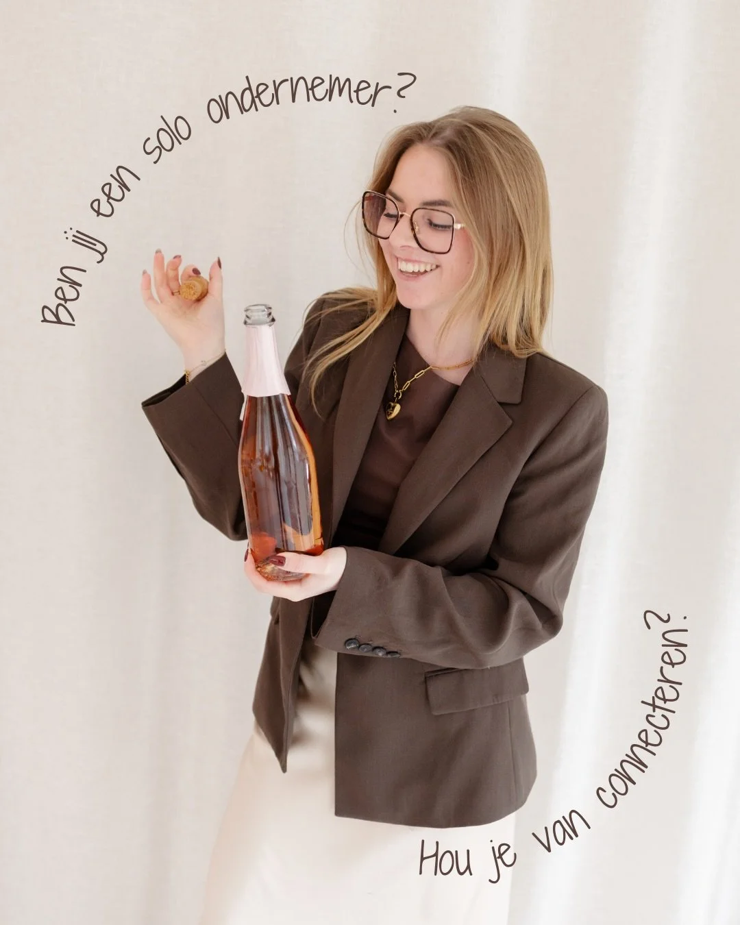 SAVE THE DATE
Vrijdag 24 april van 19u tot 22u.

Dit is jouw teken om uit je bubbel te stappen.
Een avond voor 25 ondernemers die willen connecteren, zichtbaar zijn en echte gesprekken willen voeren.

Met verzorgde tapas en drankjes bij @lechegeel. 
