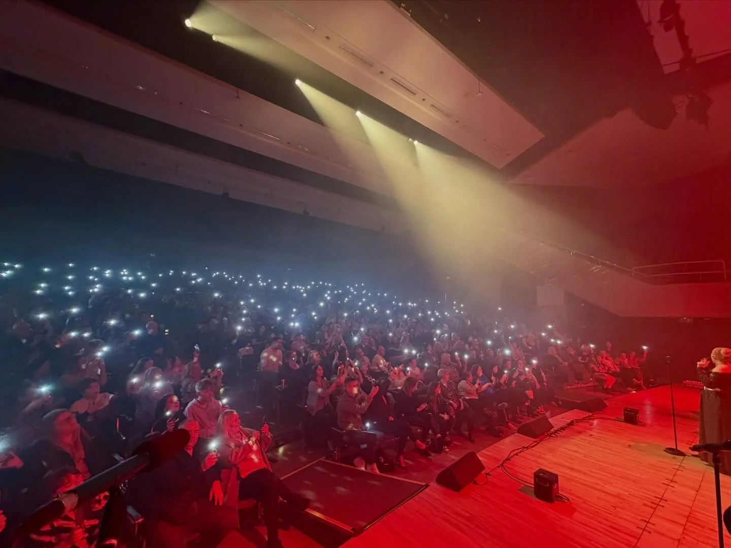 Limerick! We had a such a great time with you. Thanks for making our last night for this tour so special!

We&rsquo;re back in June 5th @thtgalway &amp; 6th @theatreroyalwaterford 

Next weekend we have 3 sell out shows (!) in Norway @grieghallen &am