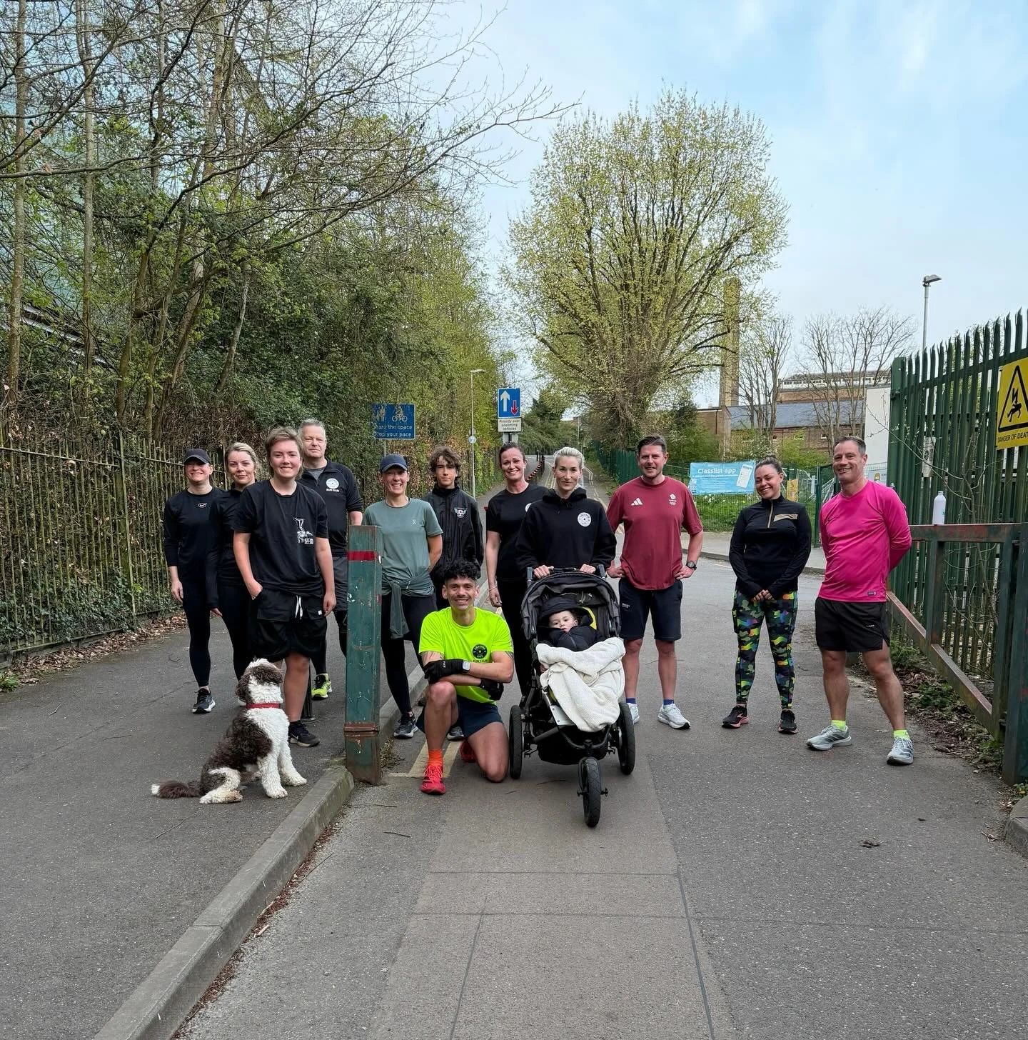 Lamppost Ladders 💡⛰️
This week&rsquo;s Coached FITT Run Club took on hill ladders, building the distance one lamppost at a time.
Pushing the pace uphill develops strength and power, while the controlled jog back down helps build endurance and recove