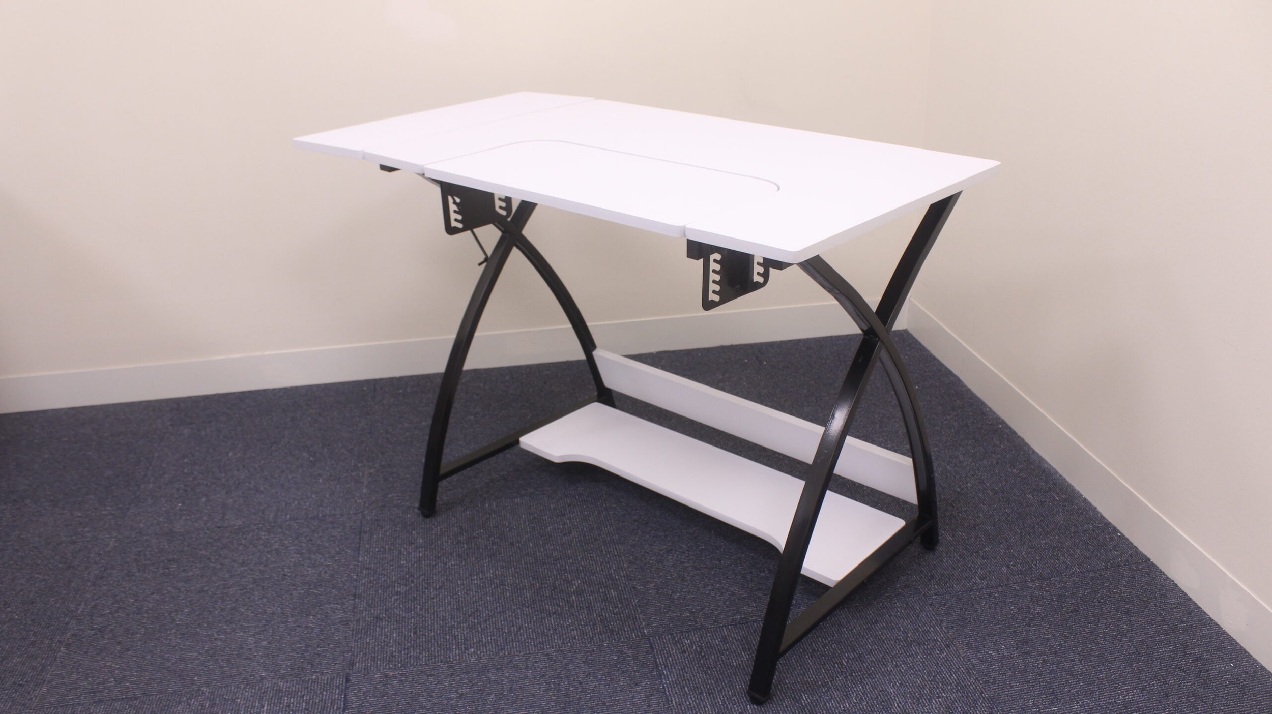 Small-desk-2-scaled.jpg