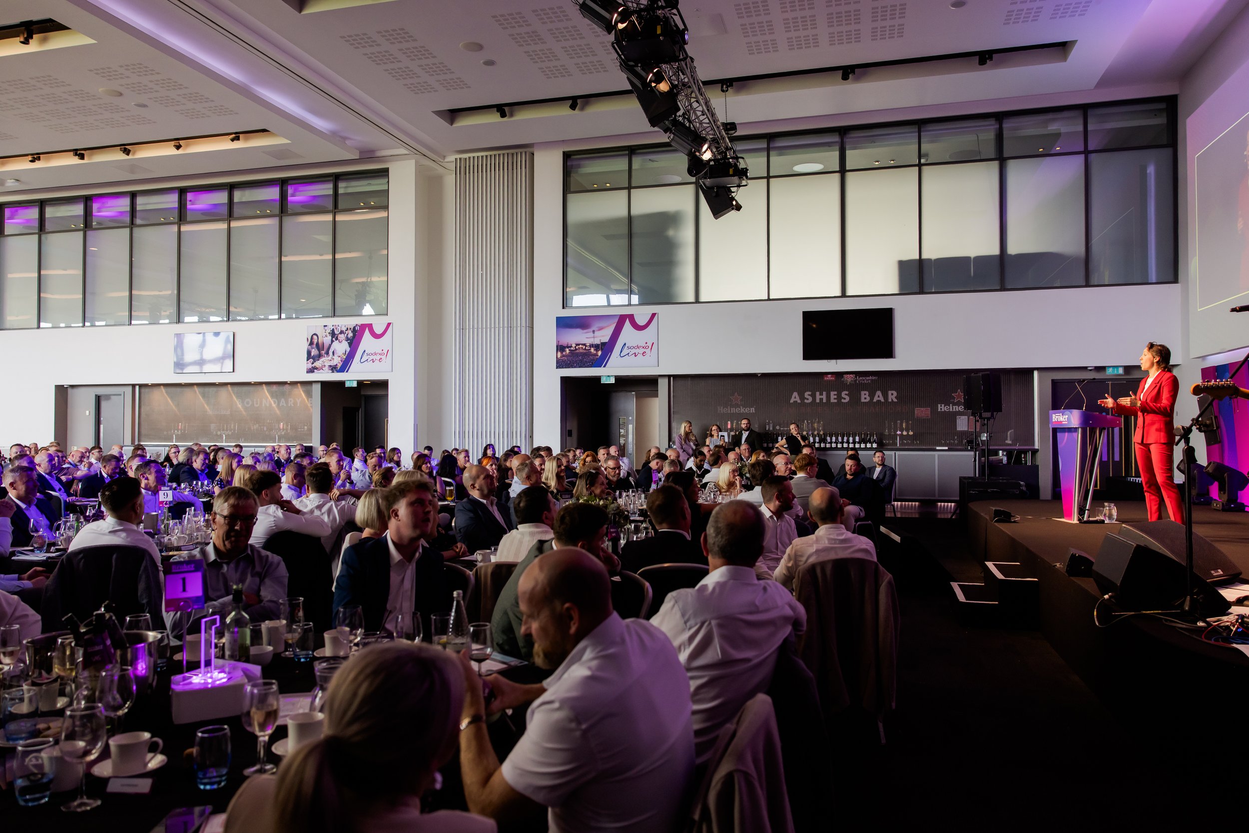 06SuziRuffell-NACFB-BrokerAwards-Sept2026©KateDarkins-017.jpg