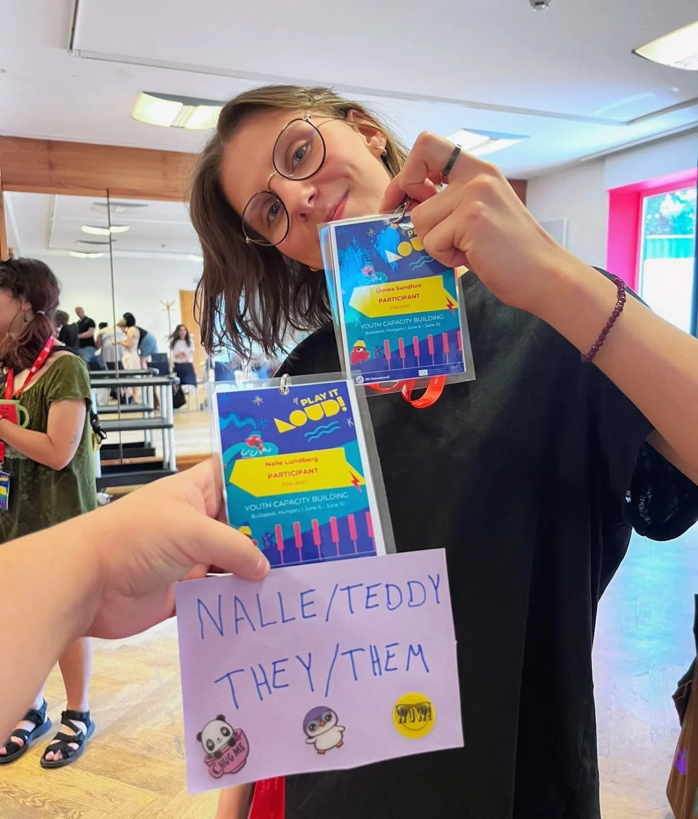 I b&ouml;rjan av juni deltog Linnea Sundfors och Nalle Lundberg vid Play It Louds fortbildning i Budapest! 💛

Inspirerande dagar d&auml;r de fick l&auml;ra sig mycket nytt och knyta v&auml;rdefulla kontakter! 🌸

De fick &auml;ven planera ett eget l
