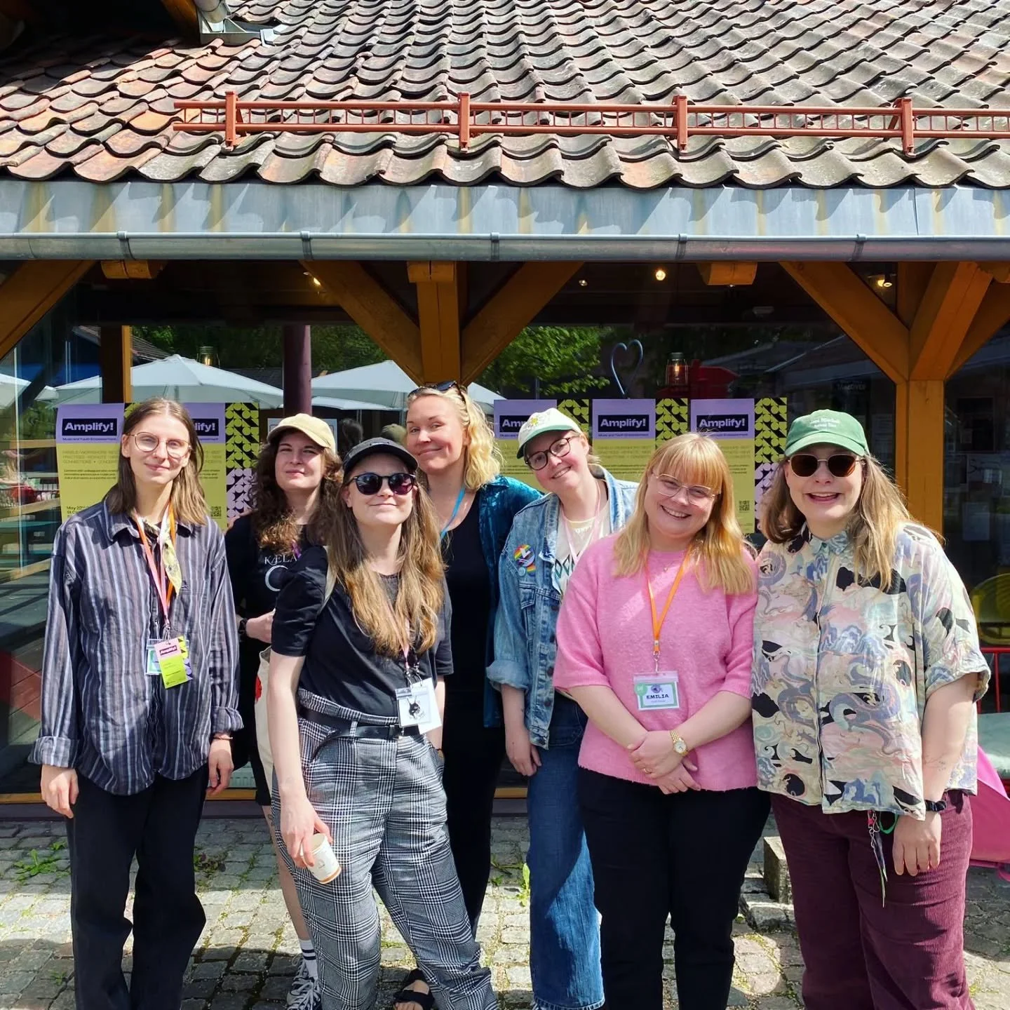 S&auml;r&ouml; och Rock Donna representanter vid GRCA Internationella konferens! 💗🙌

@saromusiikki 
@linnea.sundfors 
@sarandamusic 
@emilia.lindblom 
@emilia.englund 
@idabouchtvocals 

#grcaconference2026