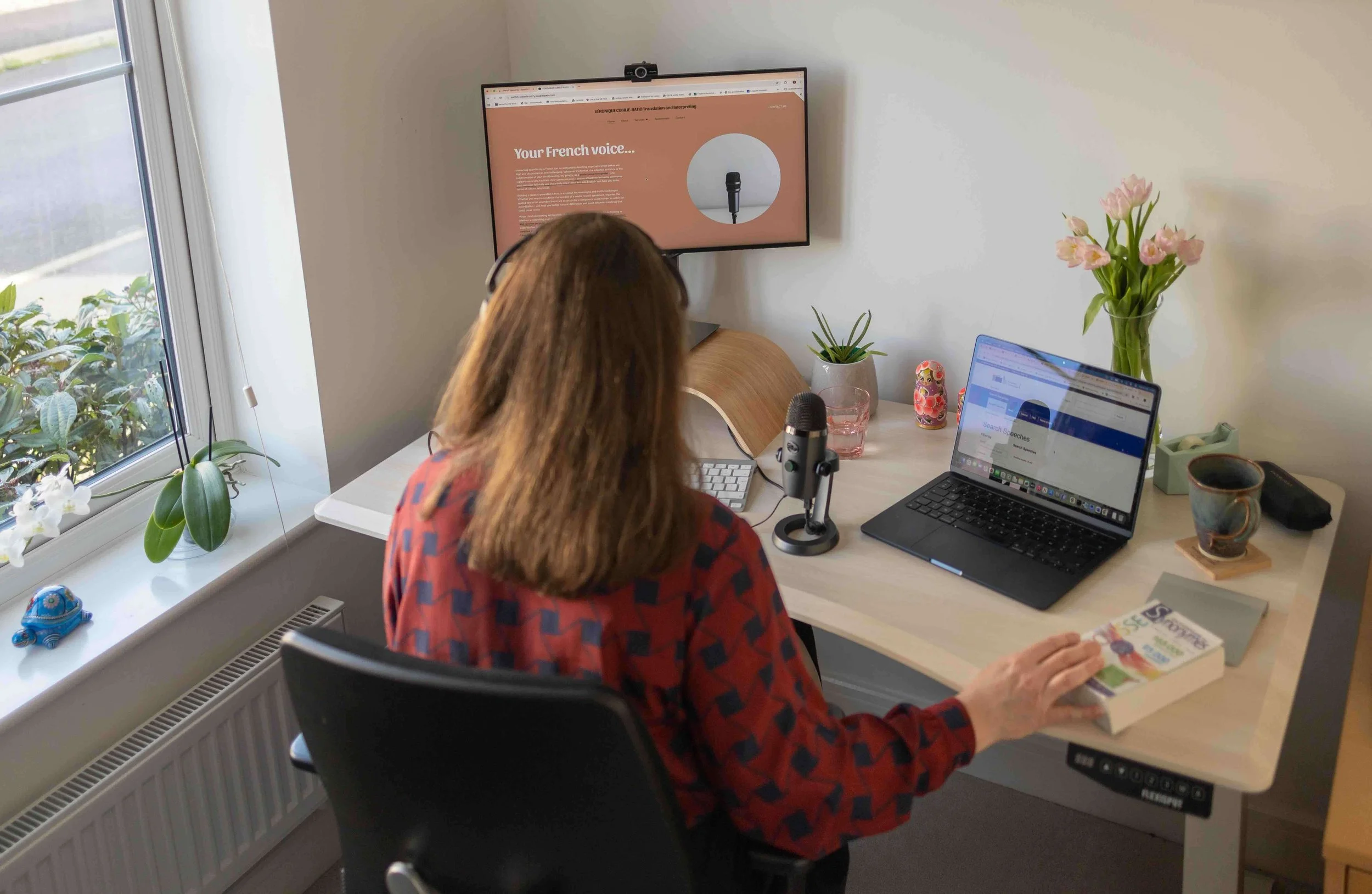 female-freelancer-working-from-home.jpg