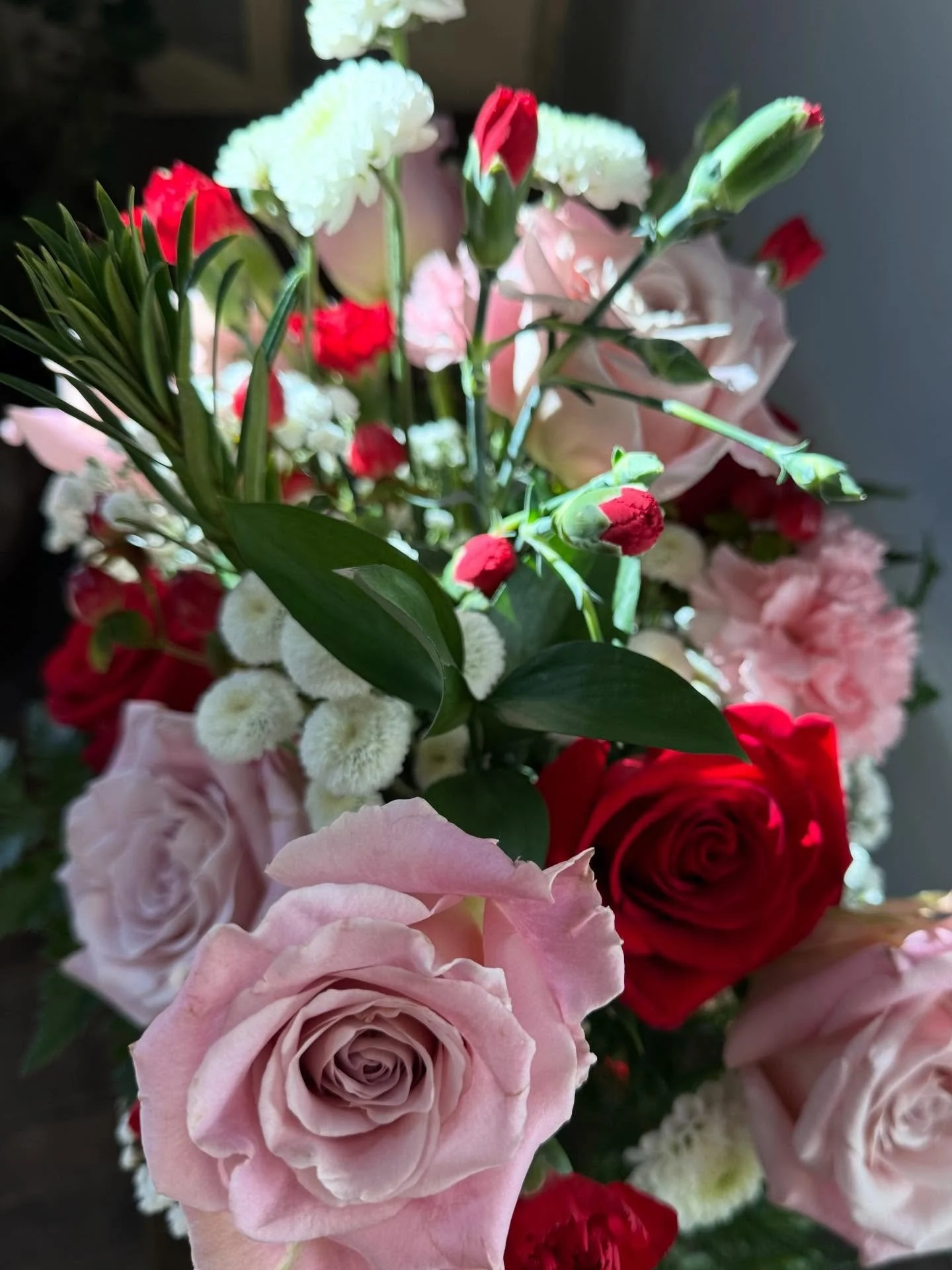 Psssttt!  Don&rsquo;t forget to add water to your Valentine&rsquo;s flowers.... they are THIRSTY! ☺️💕

On another note, have you visited the new website yet?! 

https://www.flowercartwebstersd.com/contact

📍Flower Cart 
  501 Main St 
  Webster, SD