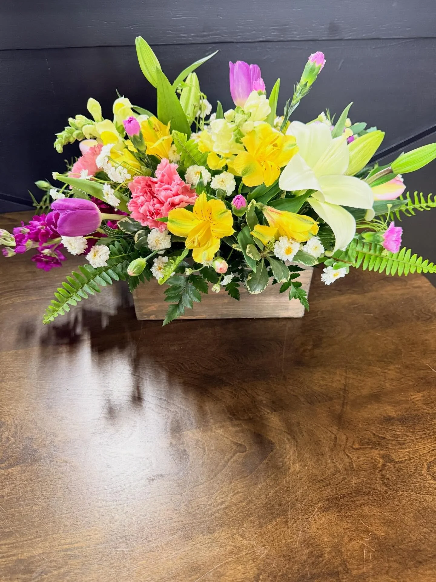 If you need a Beautiful Easter centerpiece, we can do just that! 🌸

📍Flower Cart 
  501 Main St 
  Webster, SD 57274
☎️605.345.3212
flowercartwebstersd.com
M-F 9:00am-4:00pm