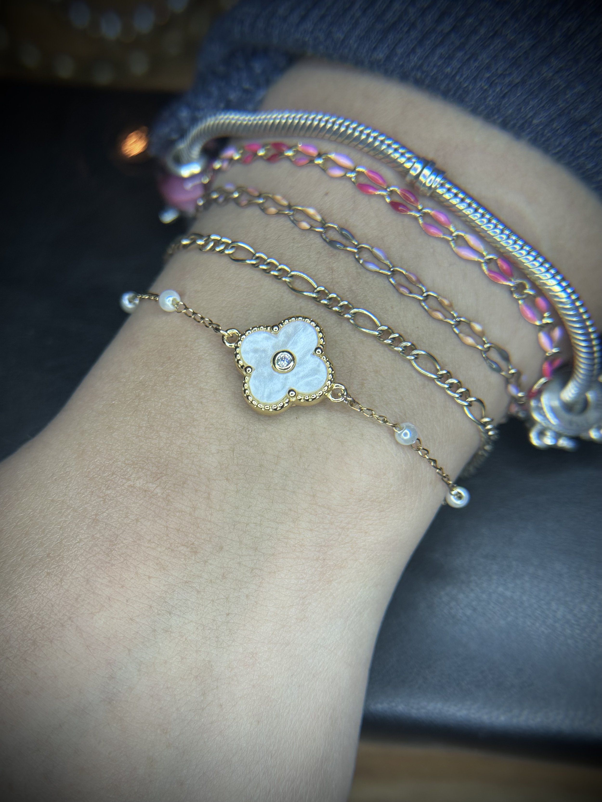 Clover Pearl Bracelet