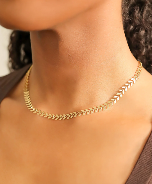 NECKLACE.png