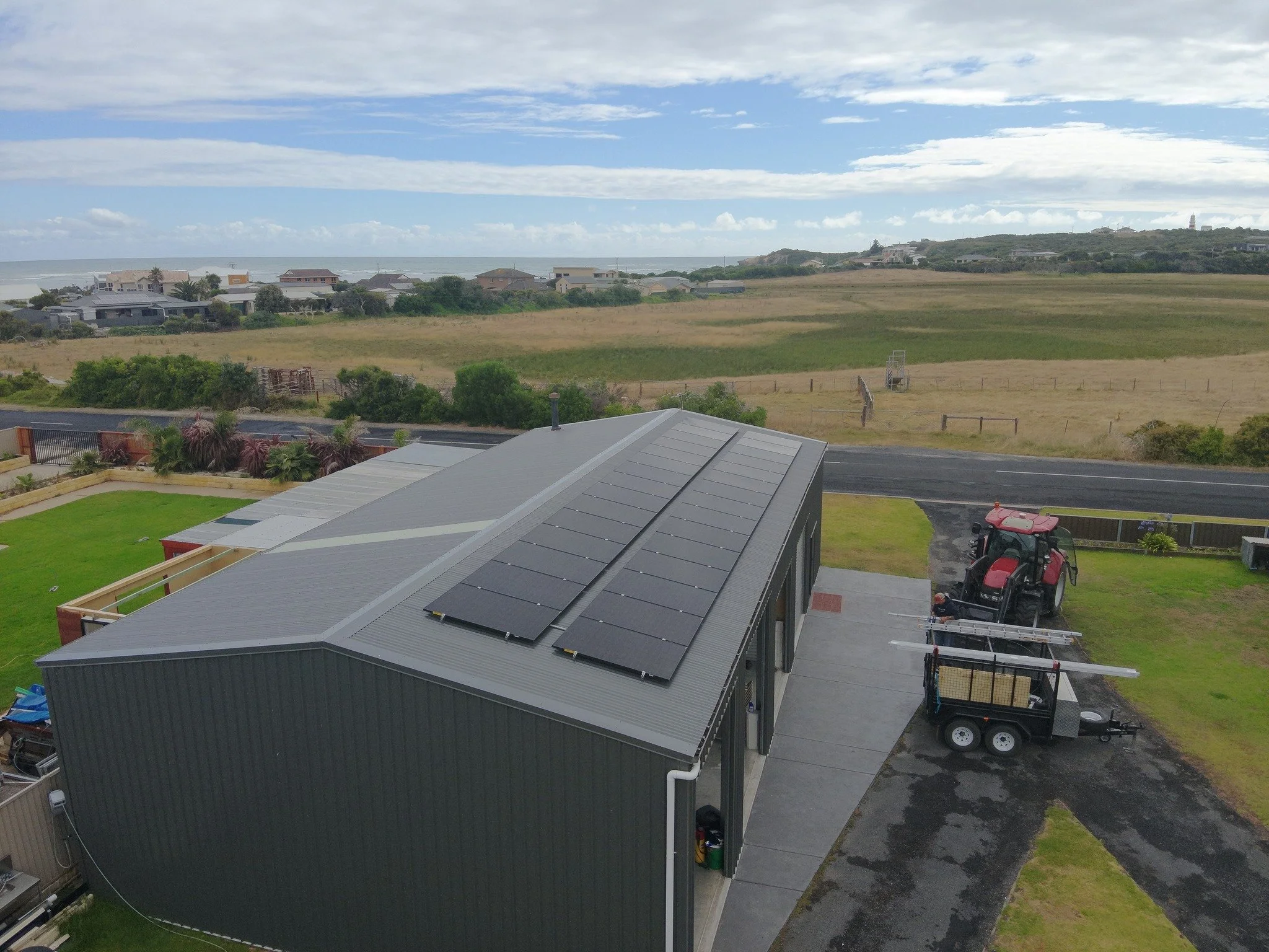 Another happy customer! 🤩

Whilst out in the south east last week, our team visited some family friends and hooked them up with ever lasting clean energy. 💡

The owner has multiple fridge/freezers and fish tanks, so was experiencing some really hig
