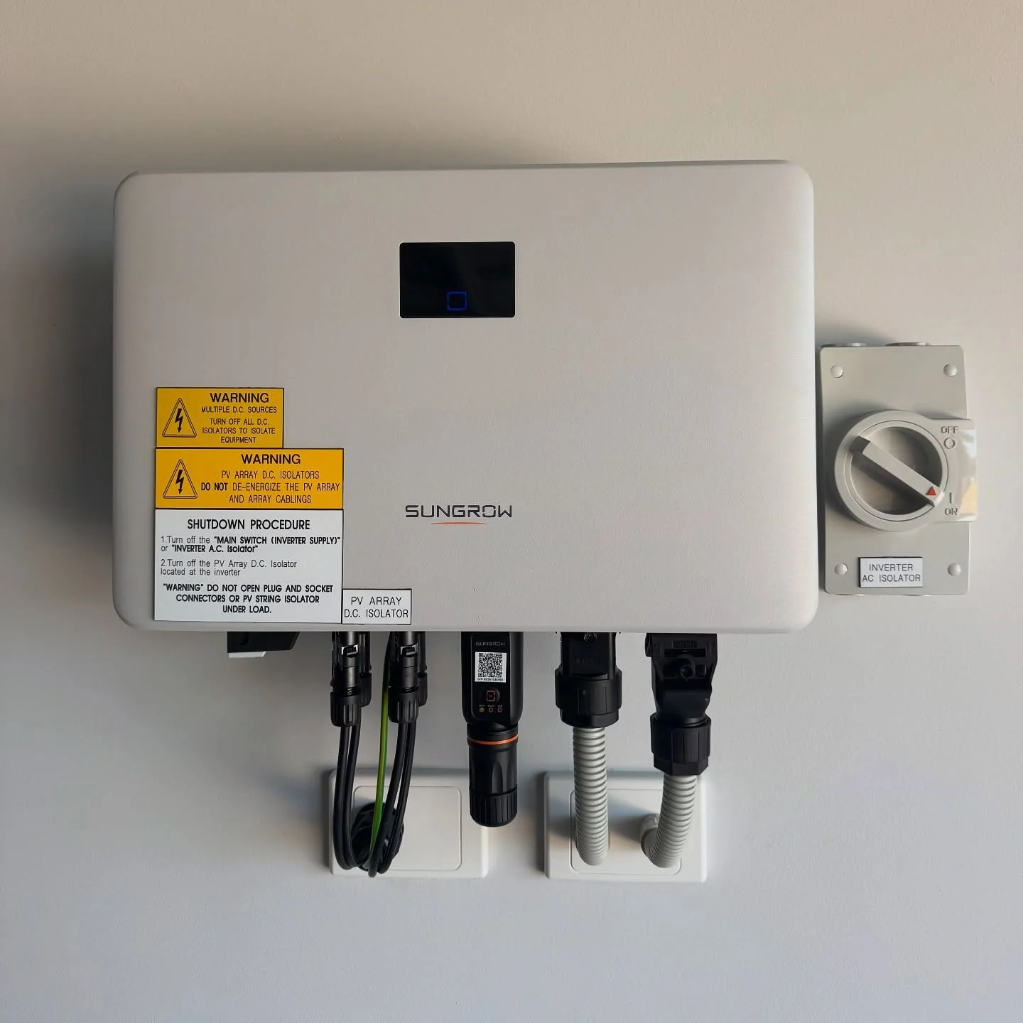 🌞 Strathalbyn 6.6kW Solar Install ⚡
We recently completed this sleek 6.6kW solar system in Strathalbyn, designed to deliver both performance and style.

✅ 16 x 440W Jinko All Black panels
✅ 1 x 5kW Sungrow inverter

Not only does it look great on th