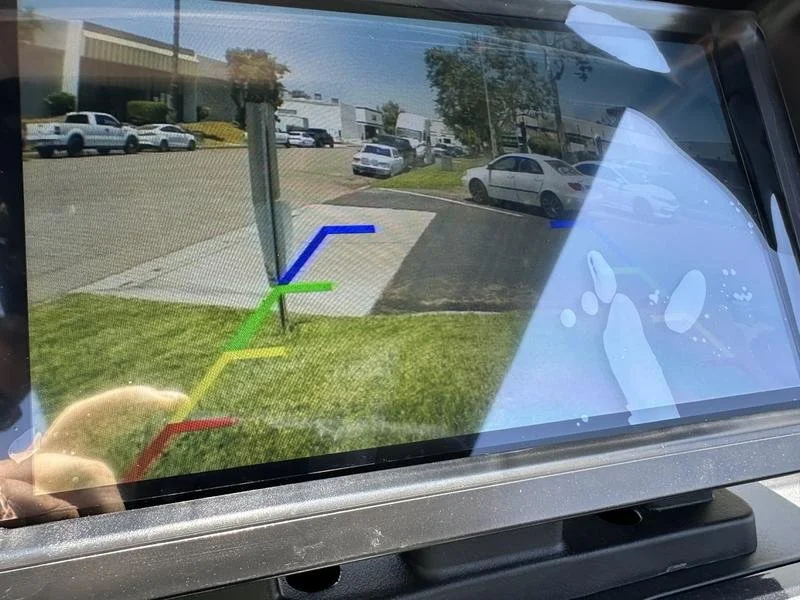 HD backup camera makes parking and turning simple.
