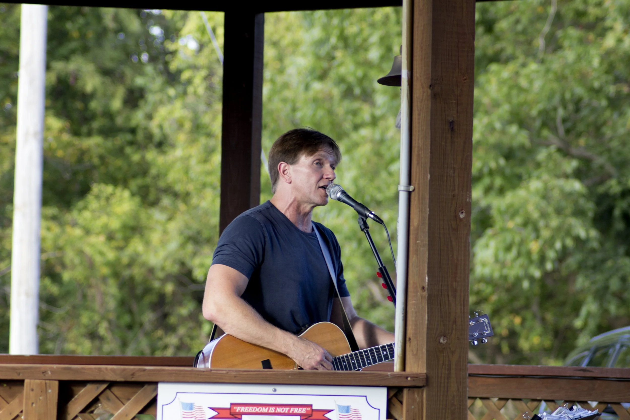Live Music by Steve Leslie