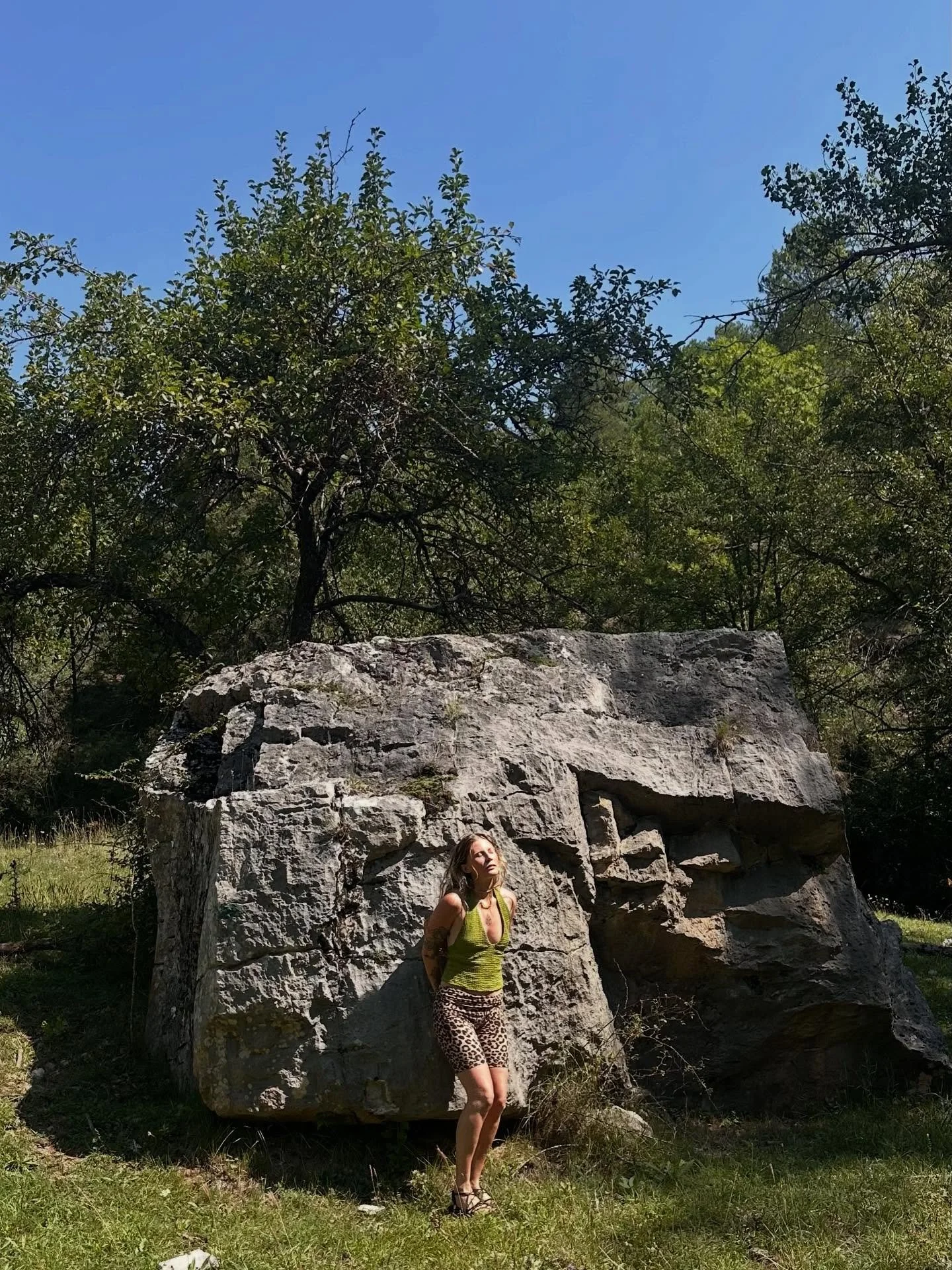 I feel to come off instagram for a while.

No reason. No explanation.

Simply honouring &amp; following the feeling.

I may come online to post about retreat work 
but I feel I won&rsquo;t be present here.

I don&rsquo;t know how long for. 

If you w