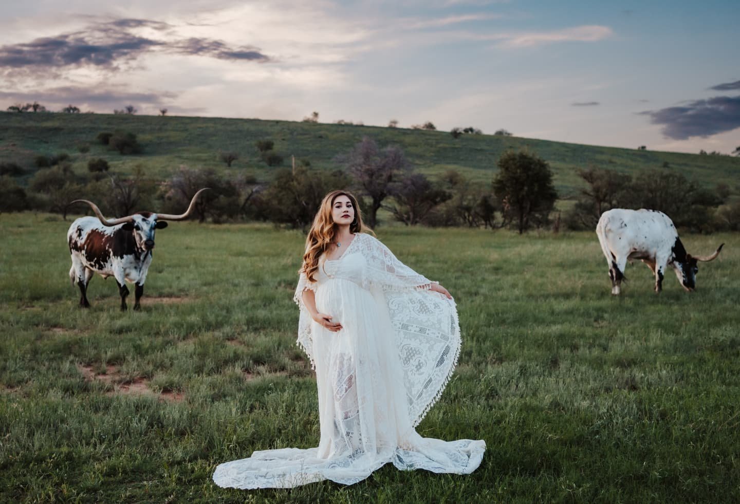 Location, location, location! The backdrop of your photoshoot isn't just a setting—it's a storyteller. Whether it’s the rugged charm of the desert or the serene vibes of a golden field, the right location brings depth and emotion to your