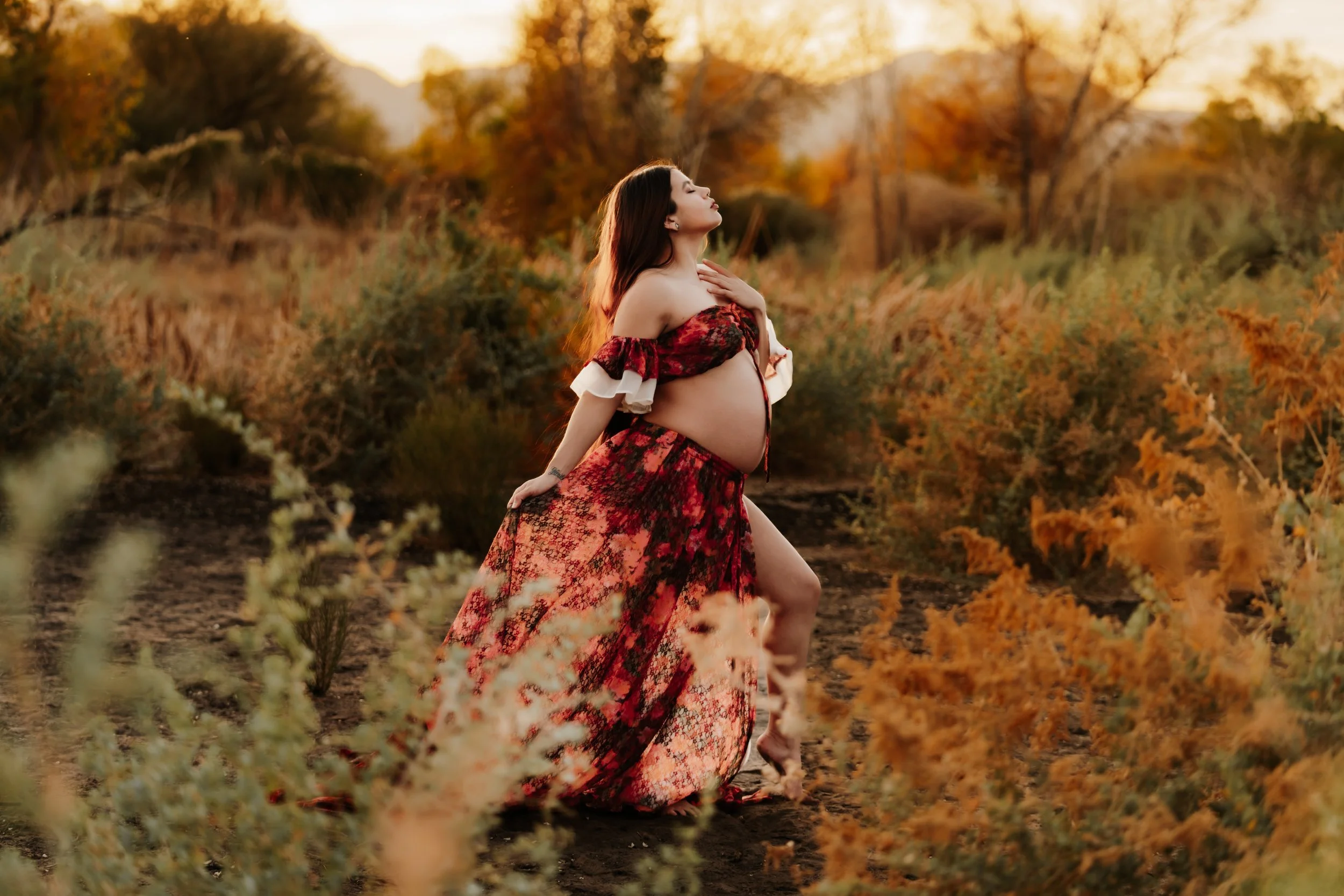 5 Best Locations for Maternity Photos in Tucson, AZ.