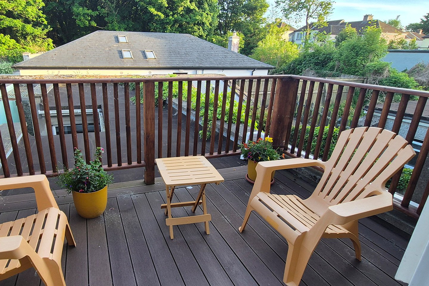 balcony.jpg