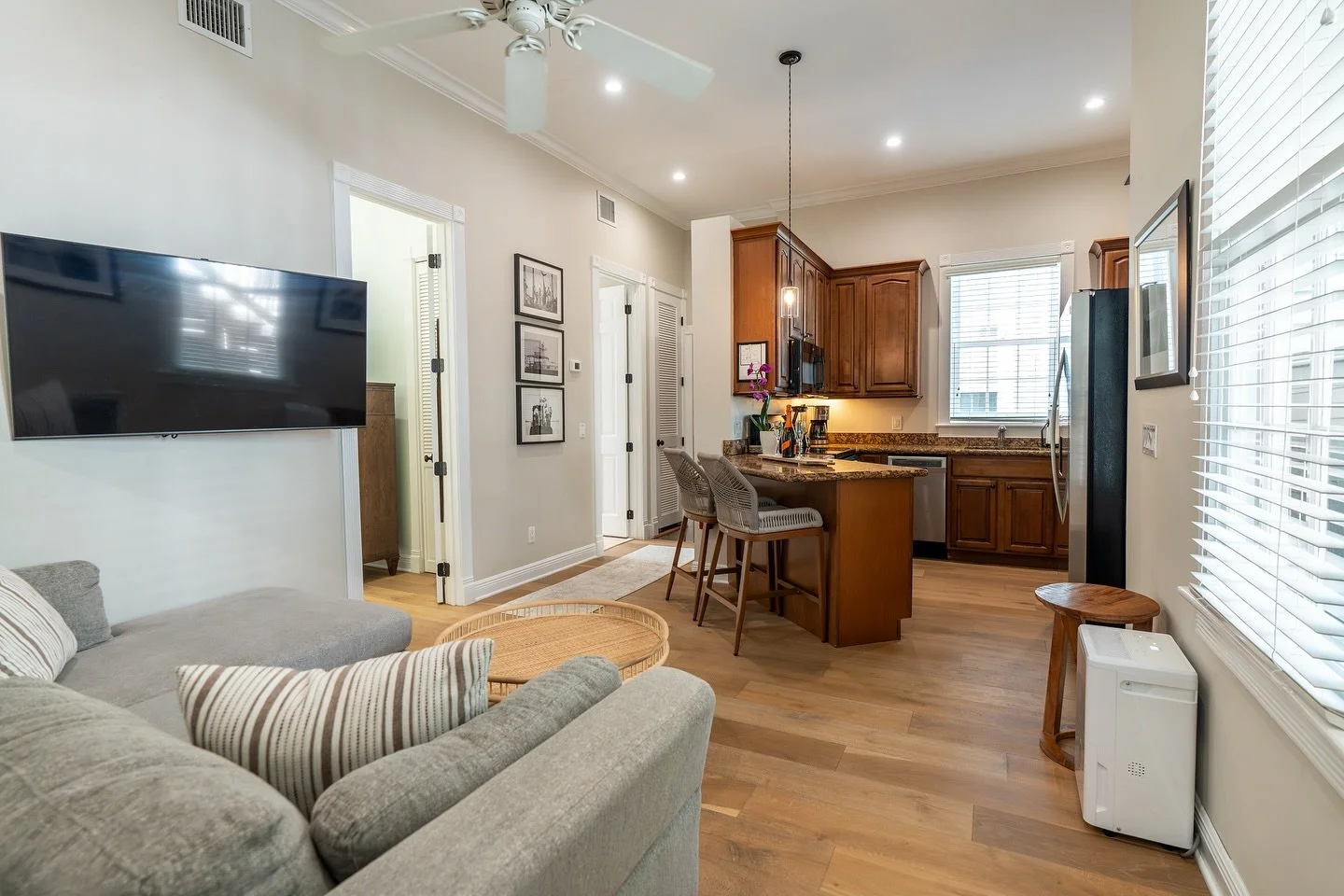 American Shoal ~ suite 1R 🐠
&bull;
&bull;
&bull;
#keywest#vacation#florida#family#keyslife#fun#island#trips#rentals#beach#pool#condo#comfy#stay#explore#duval