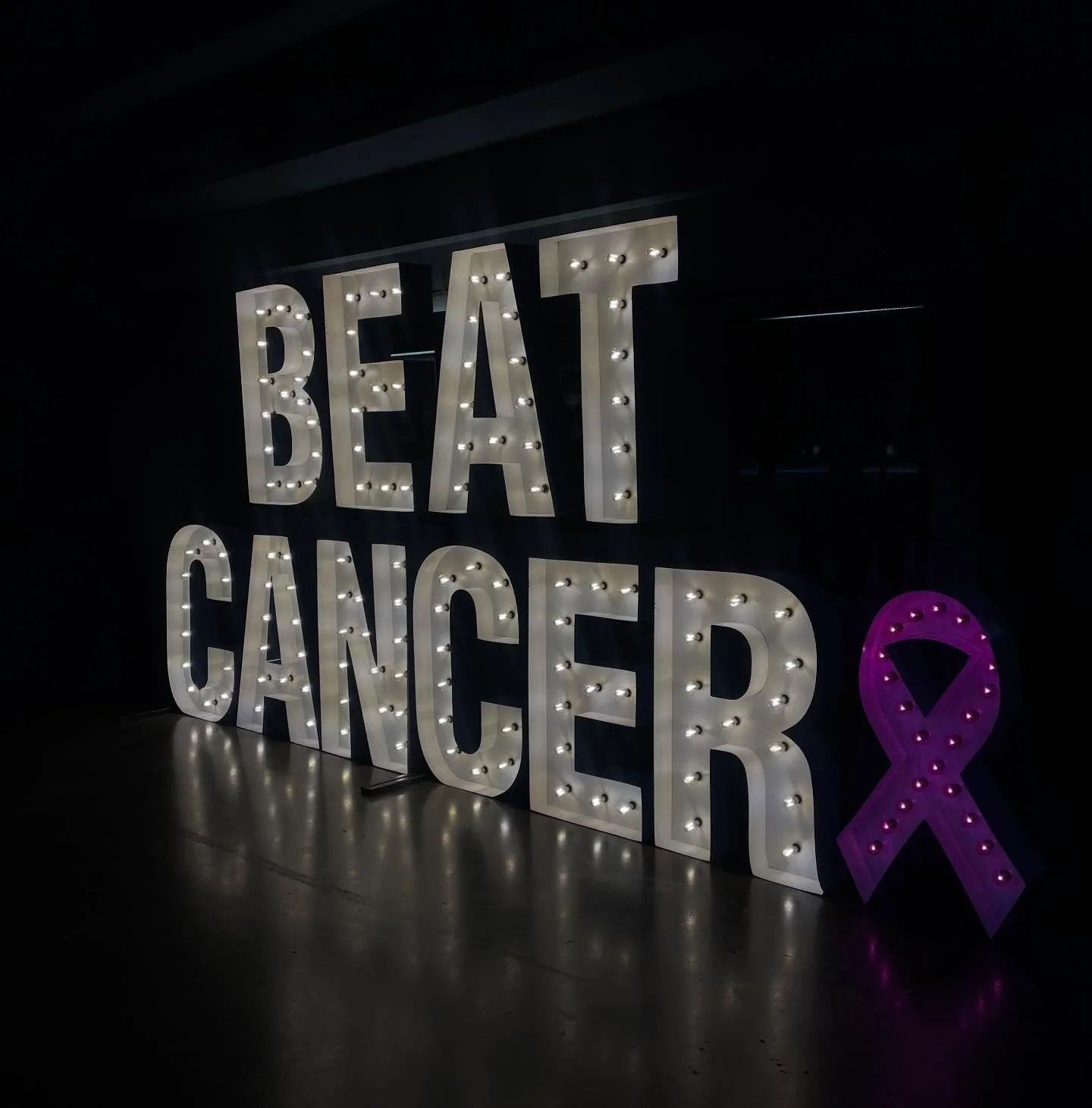 Loved being at my alma mater to celebrate @uab_vb and cancer awareness month. 💚Go Blazers💚
@ericrbeverly_familyfoundation 
@ganggreen_uab 
@uab_athletics