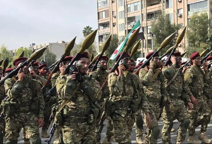 جيش بوجه واحد.. «لوموند» تحذر من غياب الأقليات عن المؤسسة العسكرية السورية