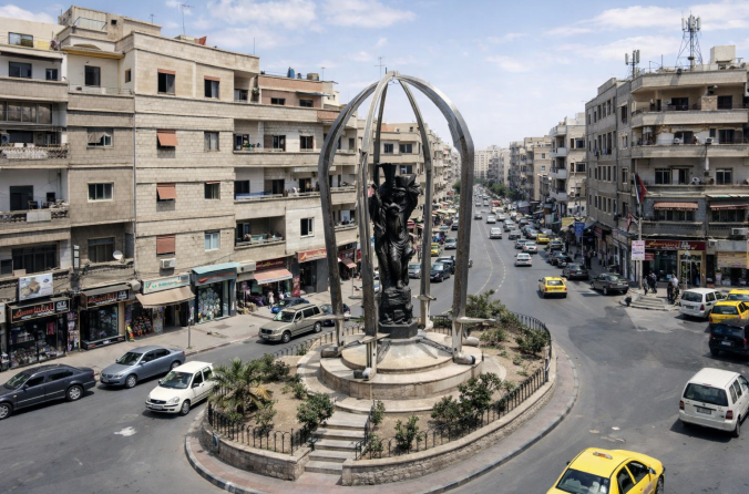 ذكرى "أحداث نيسان" تشعل التوتر في جرمانا السورية.. والأمن يتدخل لمنع الصدام