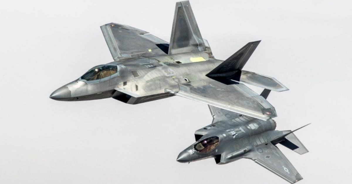 الأكبر منذ "حرب العراق".. أميركا تحشد أسطولها الجوي في مواجهة إيران