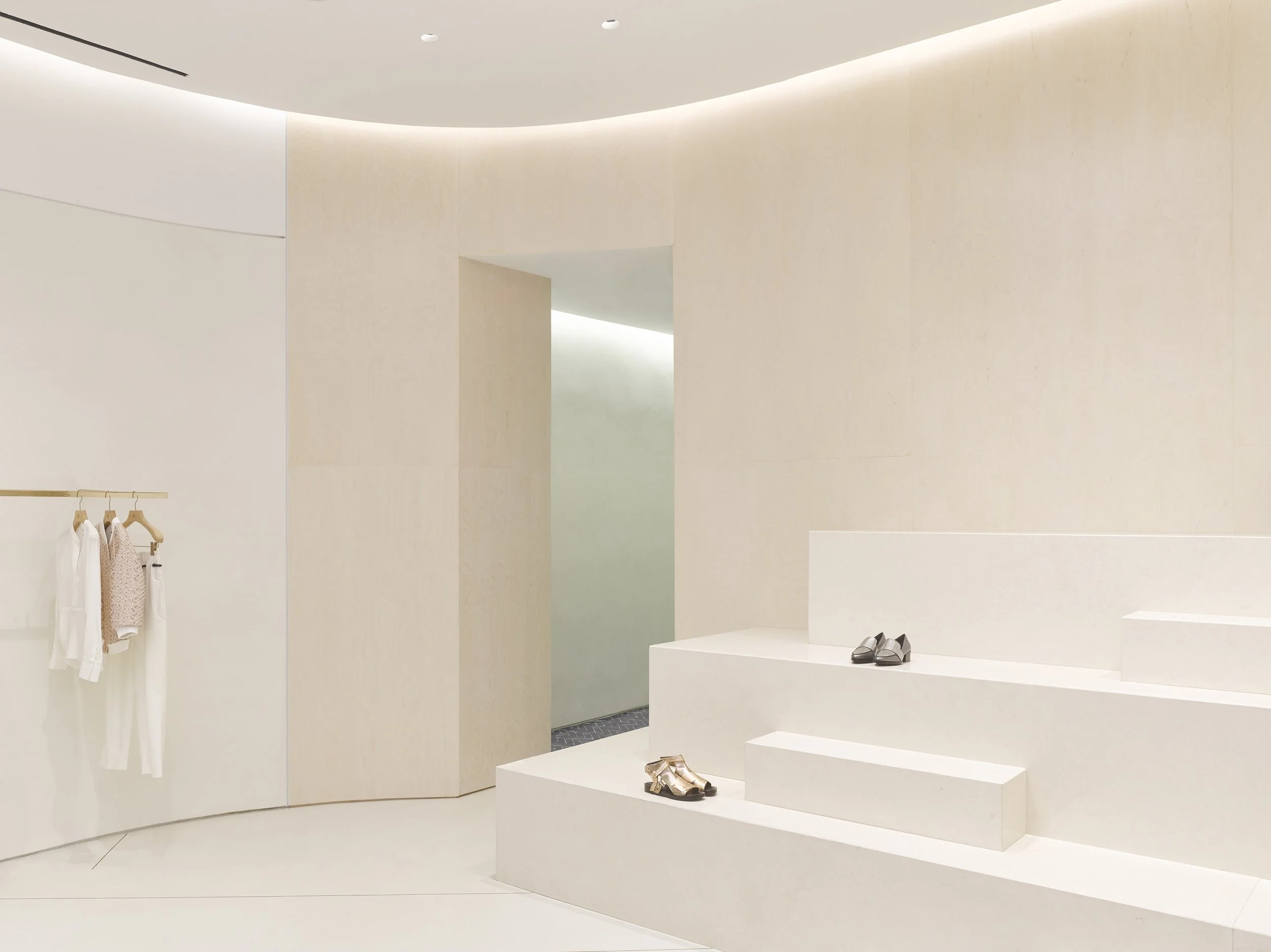 EMY_1_31 Phillip Lim–Miami_Scottie Cameron.jpg