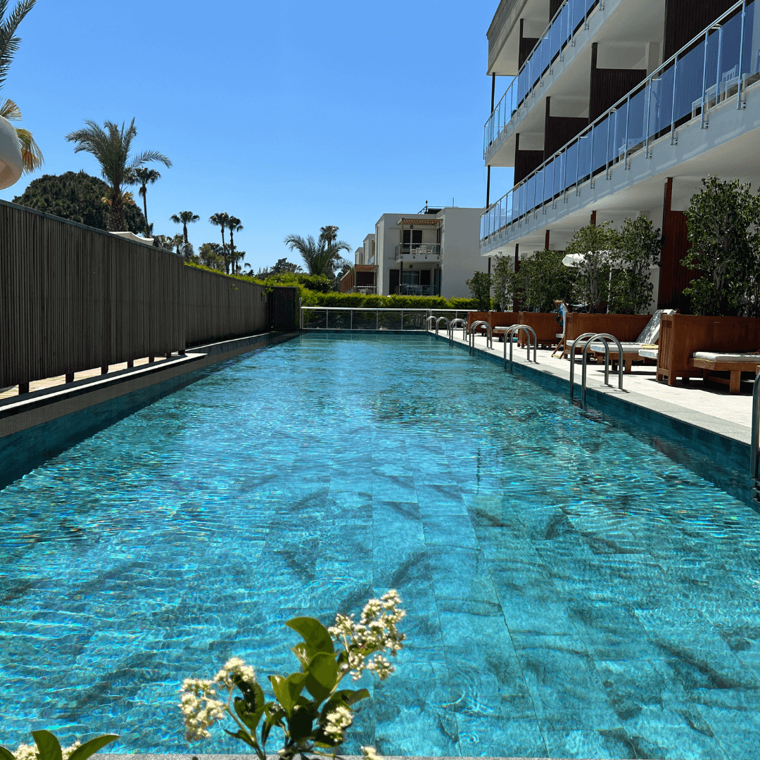 Beachcamp_Turkije_Beachclinics_Club_Kastalia_Swim_up.png