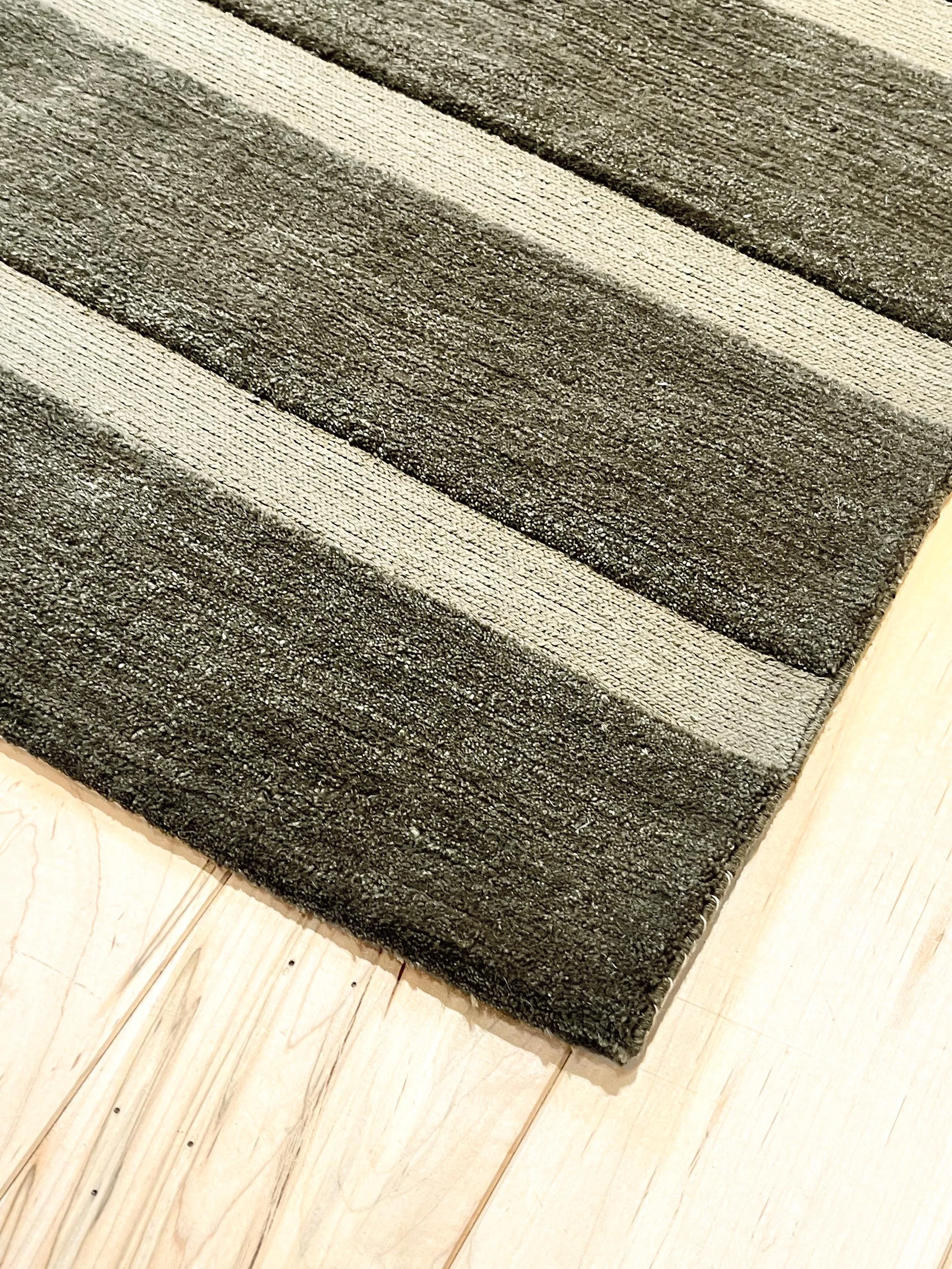 Cabana in lagoon_detail.jpg (Copy)