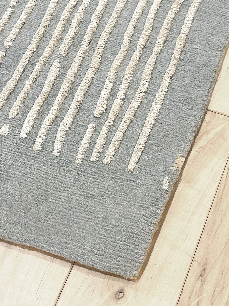 Drift Modern shown in sky grey rug 102612_detail.jpg