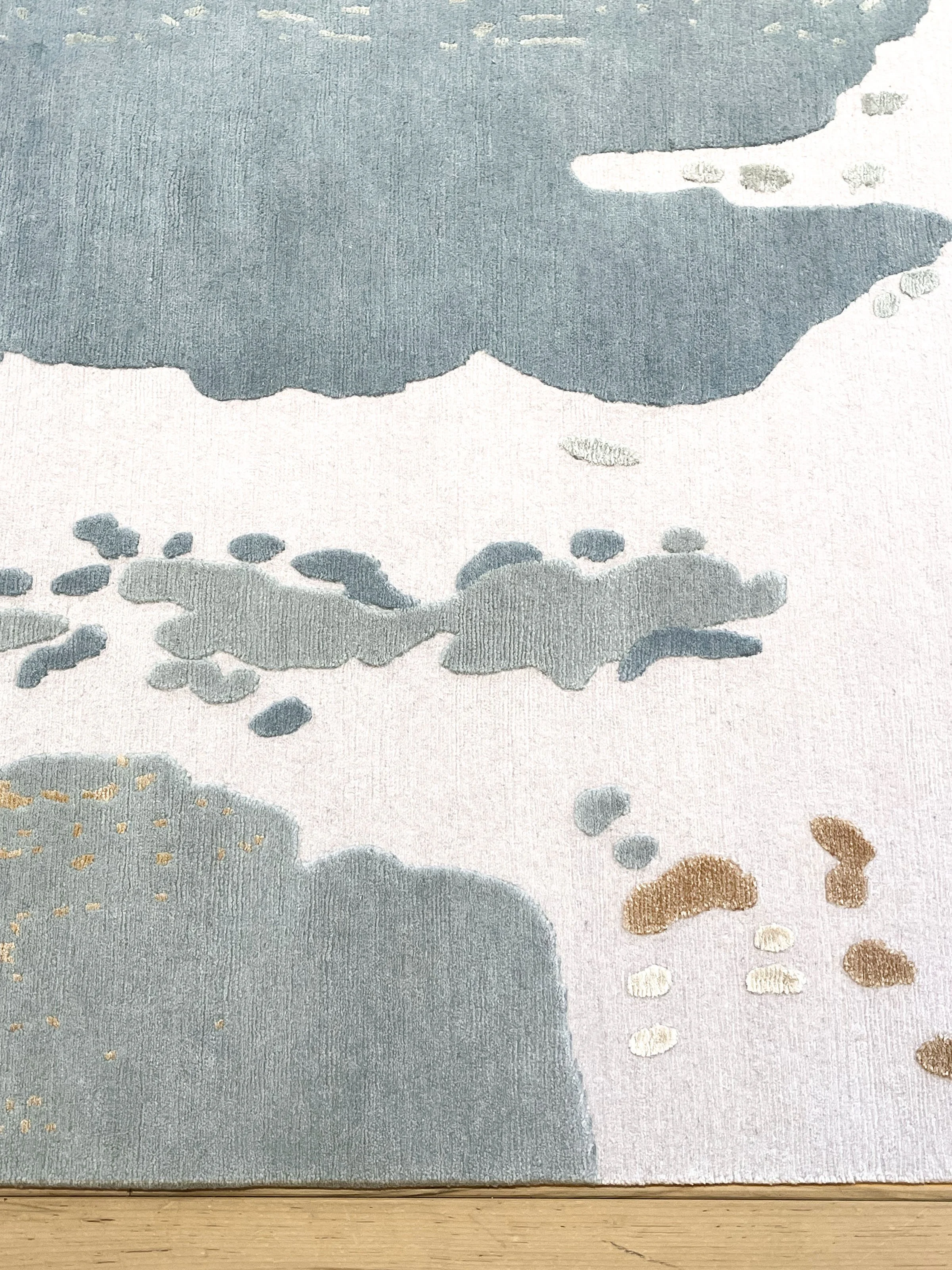 Fracta in milk nautilus_detail 3.jpg