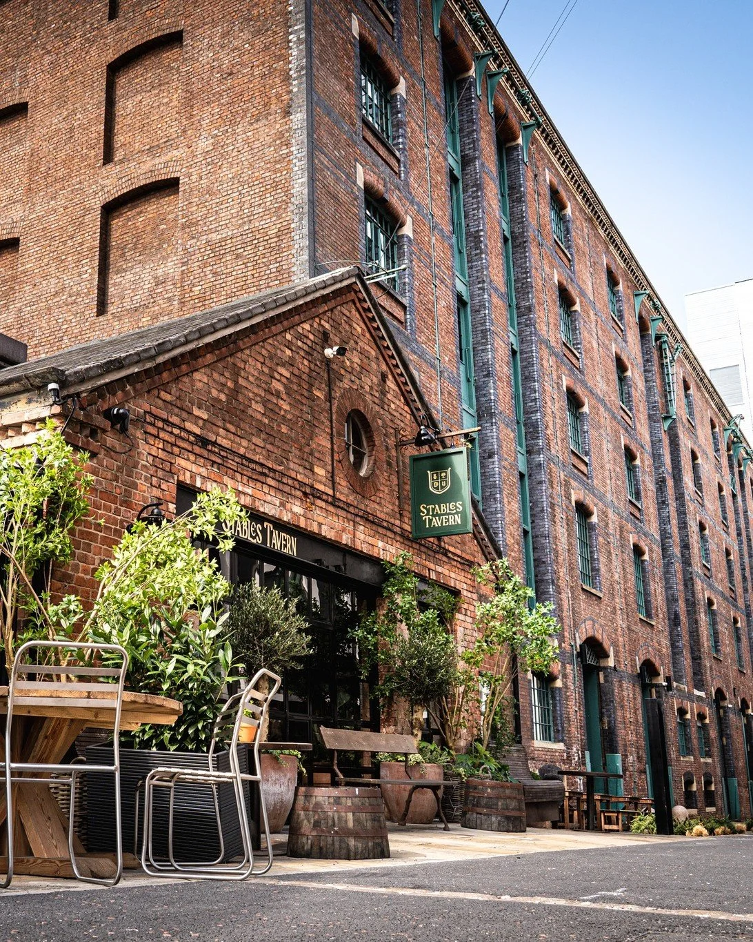 18 degrees and sunny calls for pints outside ours 🍻