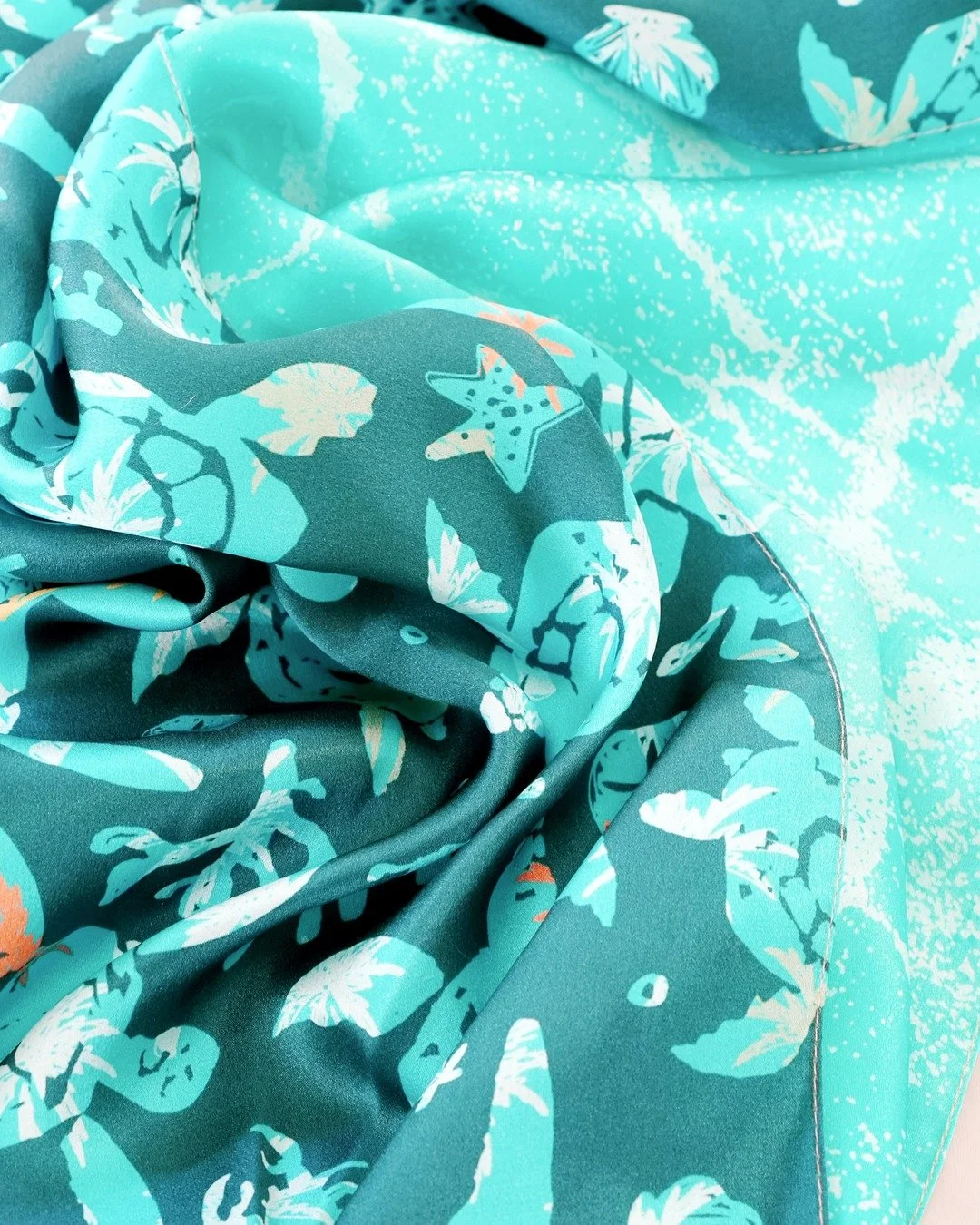 🌊 Dive into the vibrant world of ocean-inspired textile prints! 🐢✨ Featuring playful sharks and graceful turtles, these stunning designs in a refreshing teal are sure to make waves. 🌟✨ Already in repeat and ready for the discerning designer to eff