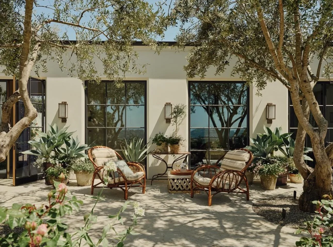 Beverly Hills, Weddle Gilmore