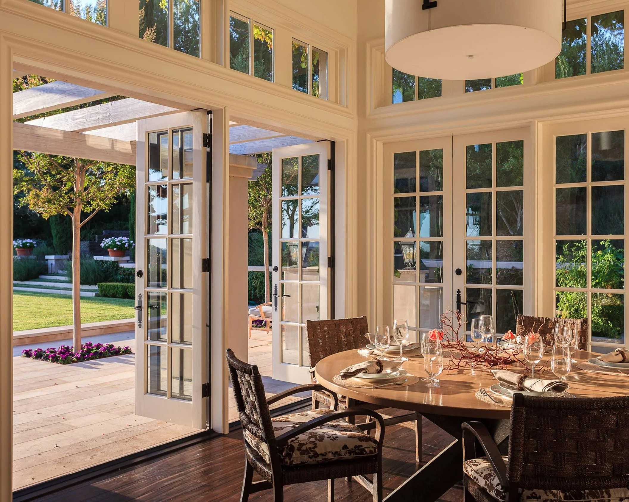 Beverly Hills, Mark Weaver & Associates