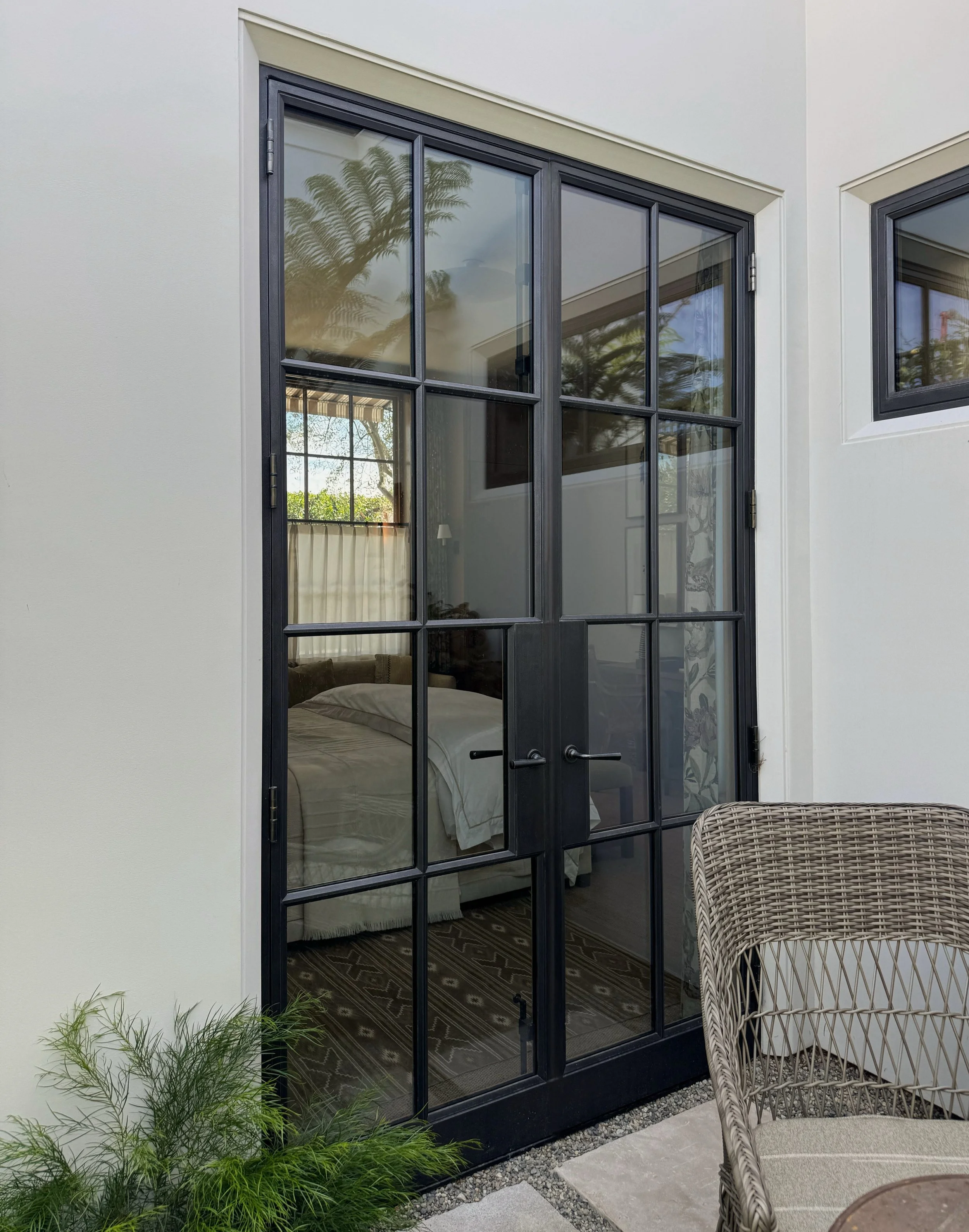 Beverly Hills, Weddle Gilmore